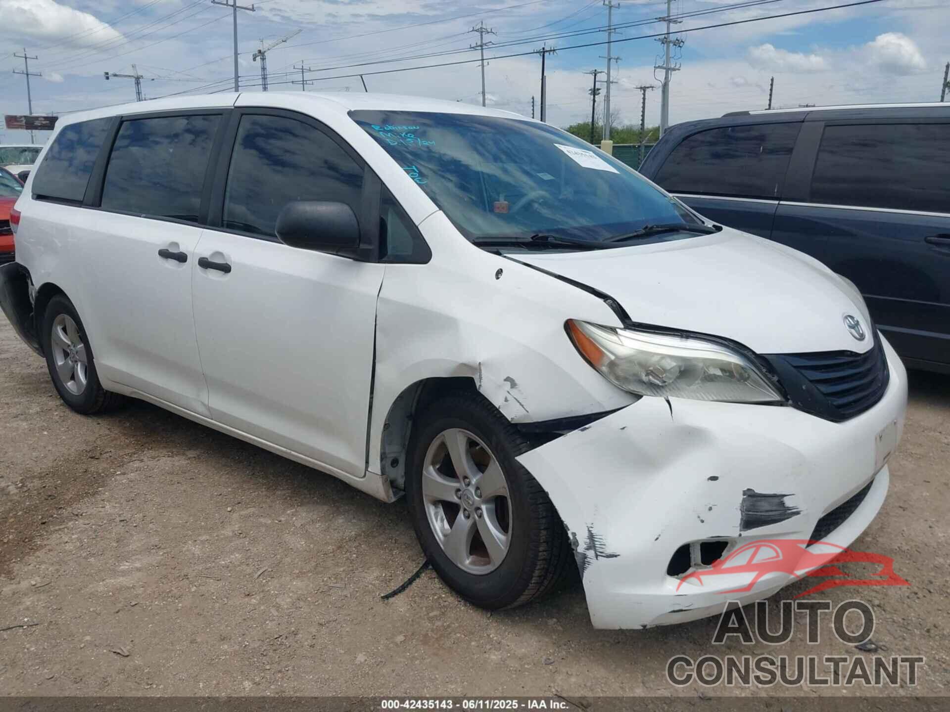 TOYOTA SIENNA 2013 - 5TDZK3DC2DS292129