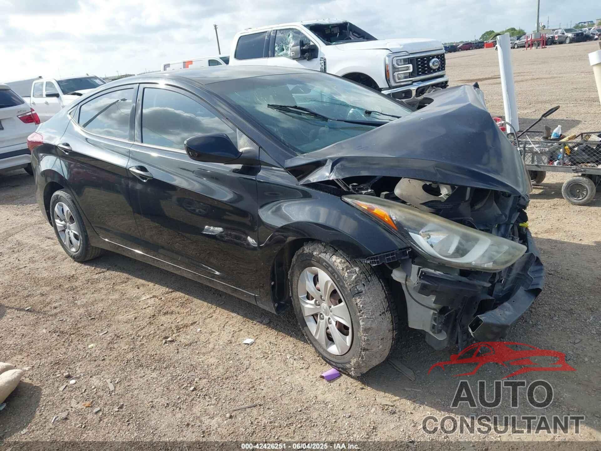 HYUNDAI ELANTRA 2016 - KMHDH4AEXGU573756