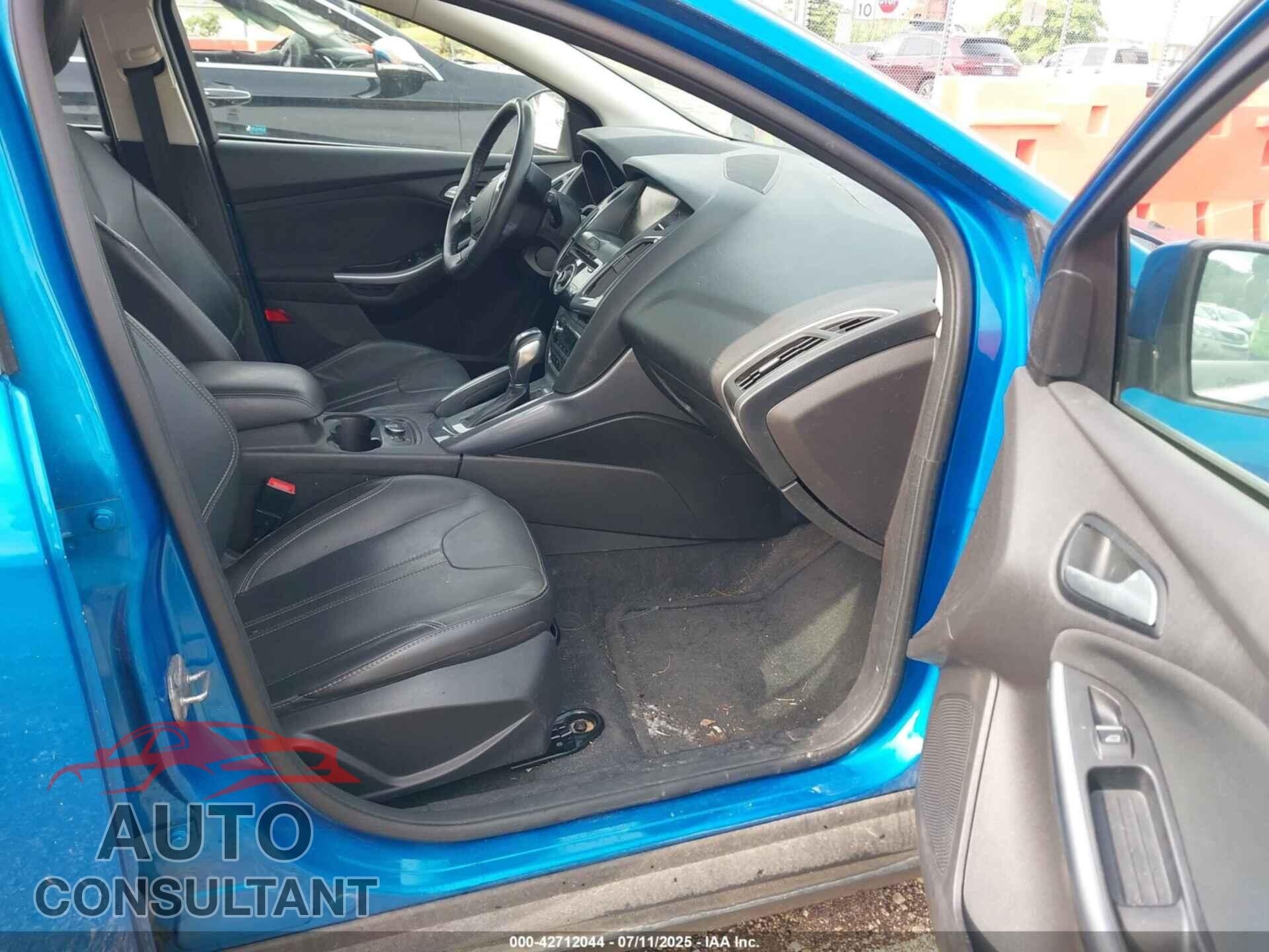 FORD FOCUS 2014 - 1FADP3N28EL119791