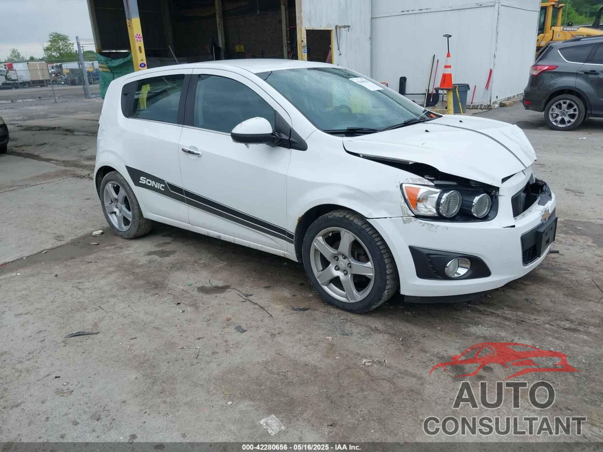 CHEVROLET SONIC 2015 - 1G1JE6SB2F4188196