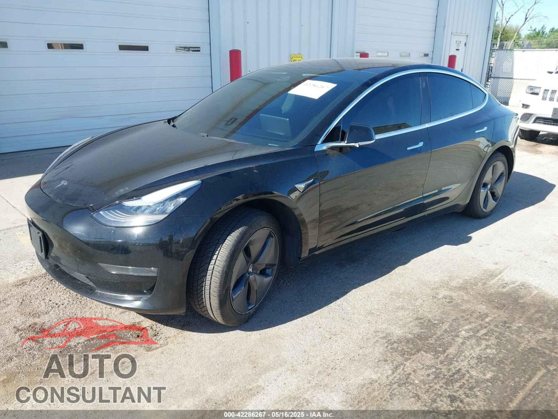 TESLA MODEL 3 2018 - 5YJ3E1EA7JF123156