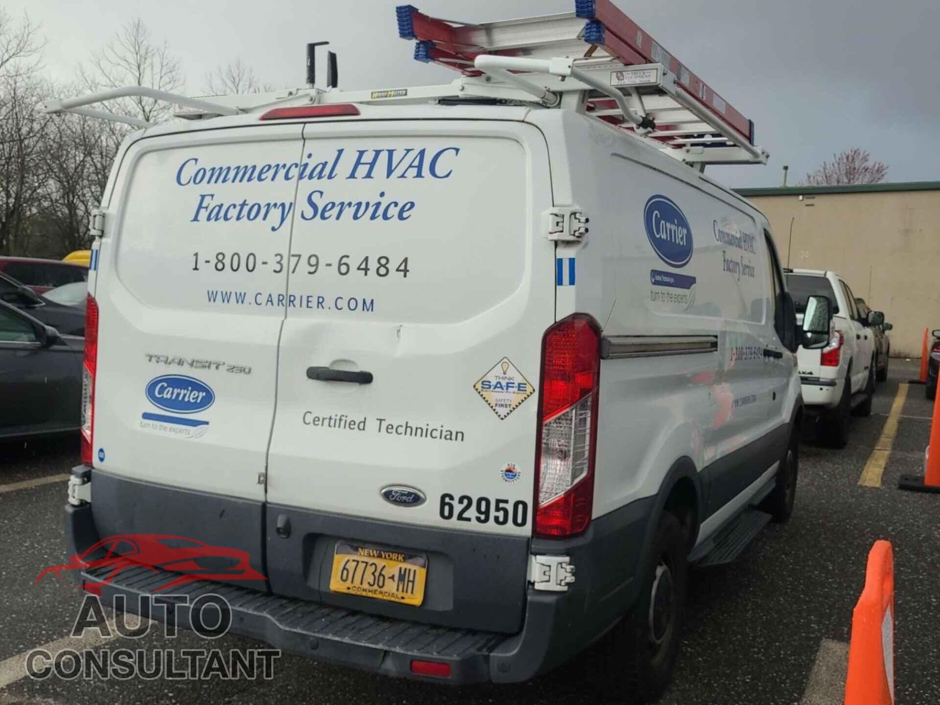 FORD TRANSIT-250 2015 - 1FTNR1YM3FKB32983
