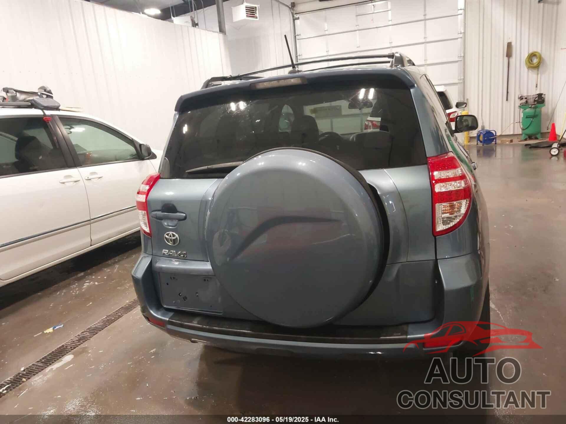 TOYOTA RAV4 2011 - 2T3ZF4DV1BW078644