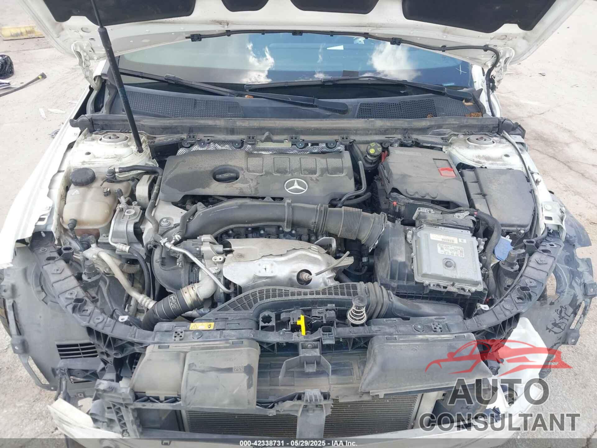 MERCEDES-BENZ CLA 250 2020 - W1K5J4GB4LN102187