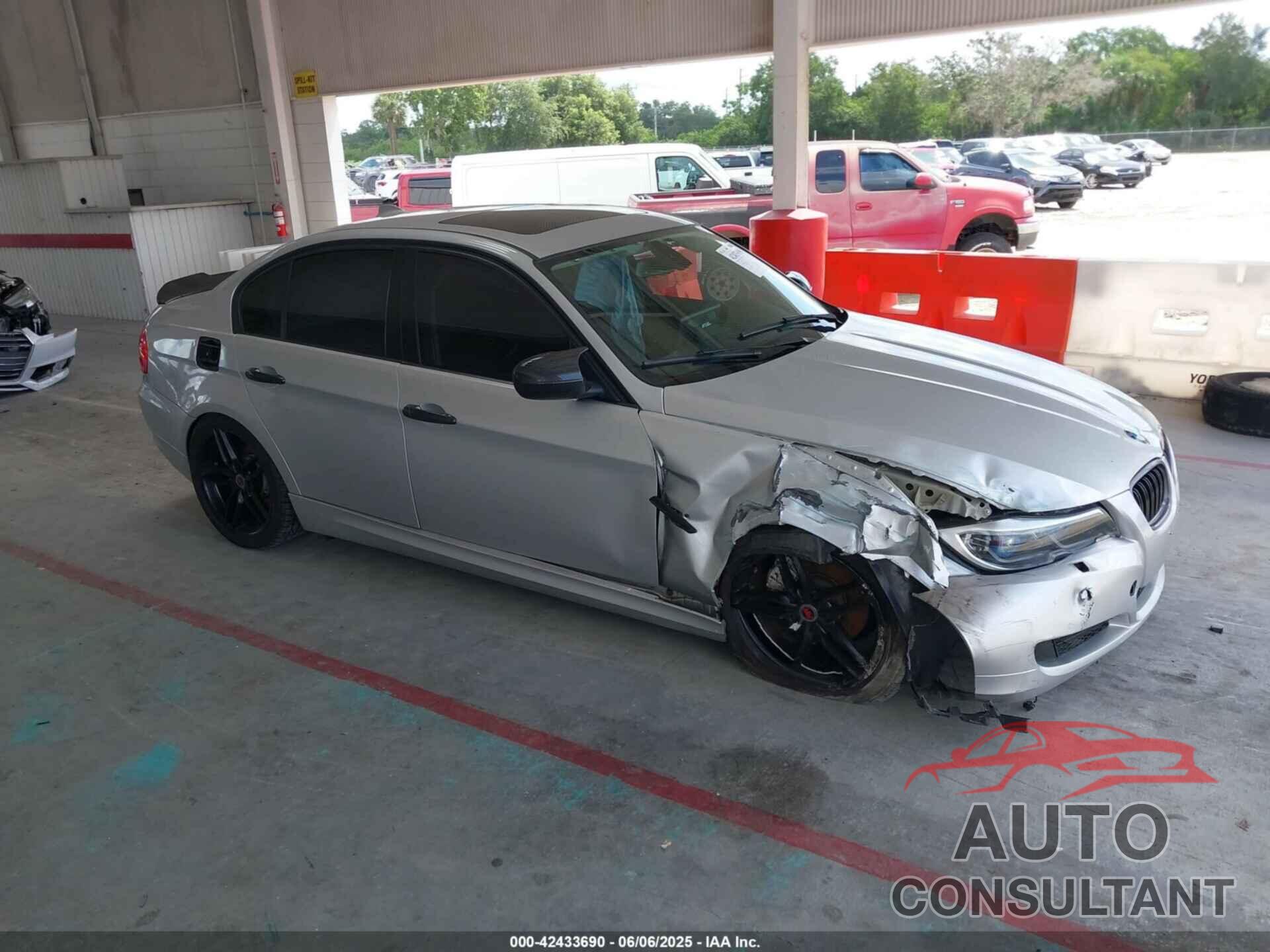 BMW 328I 2011 - WBAPK7C59BA975034