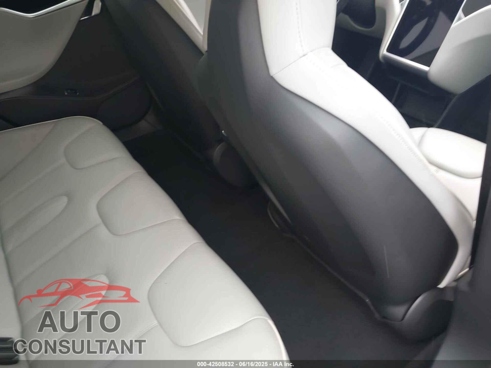 TESLA MODEL S 2014 - 5YJSA1H17EFP61240