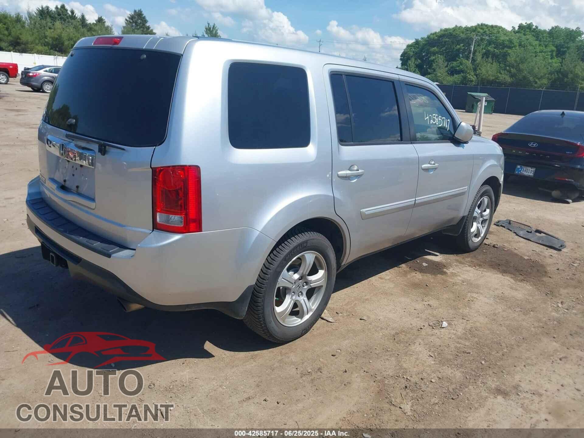 HONDA PILOT 2013 - 5FNYF3H45DB033464