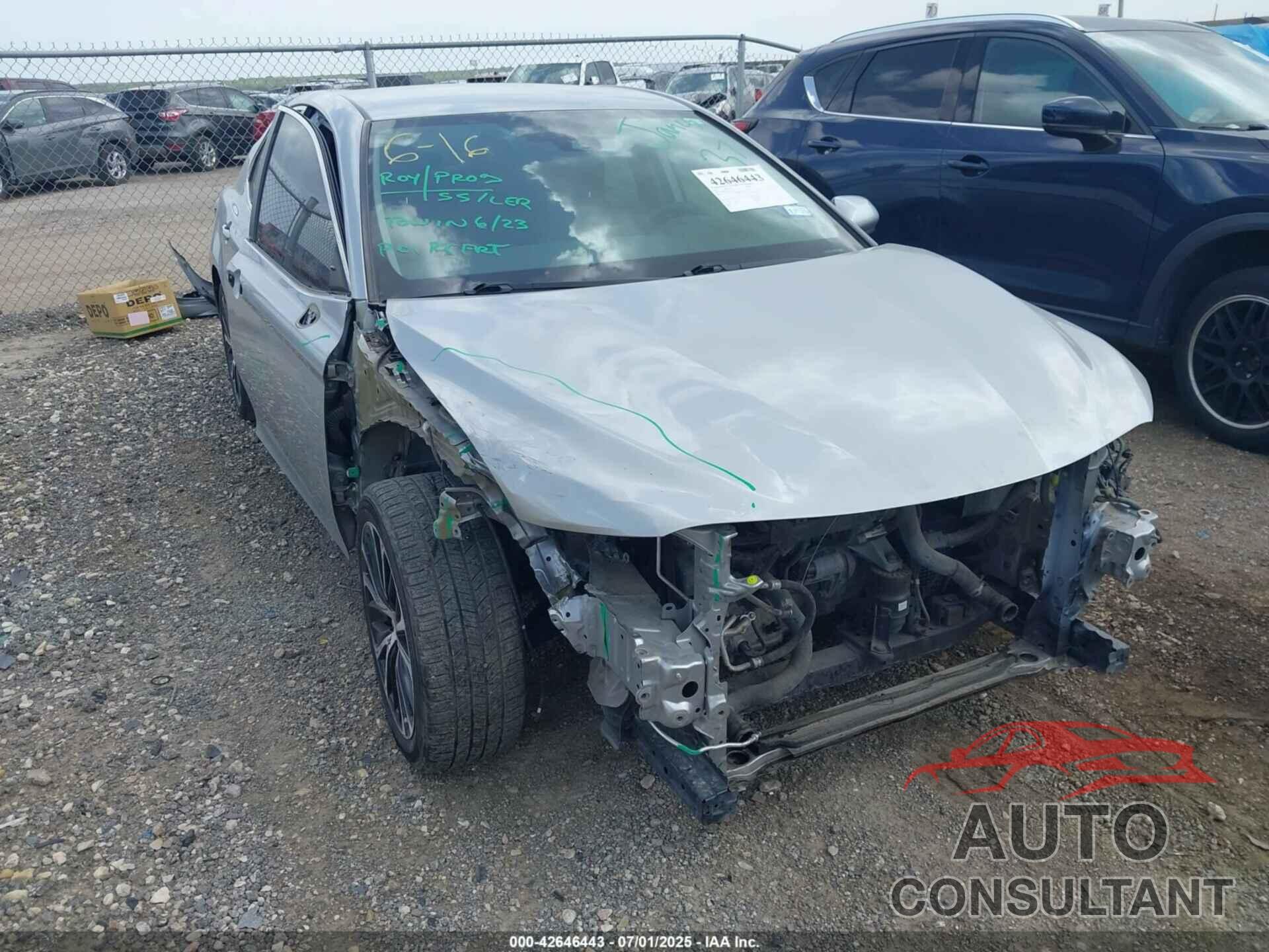 TOYOTA CAMRY 2019 - 4T1B11HK2KU205411