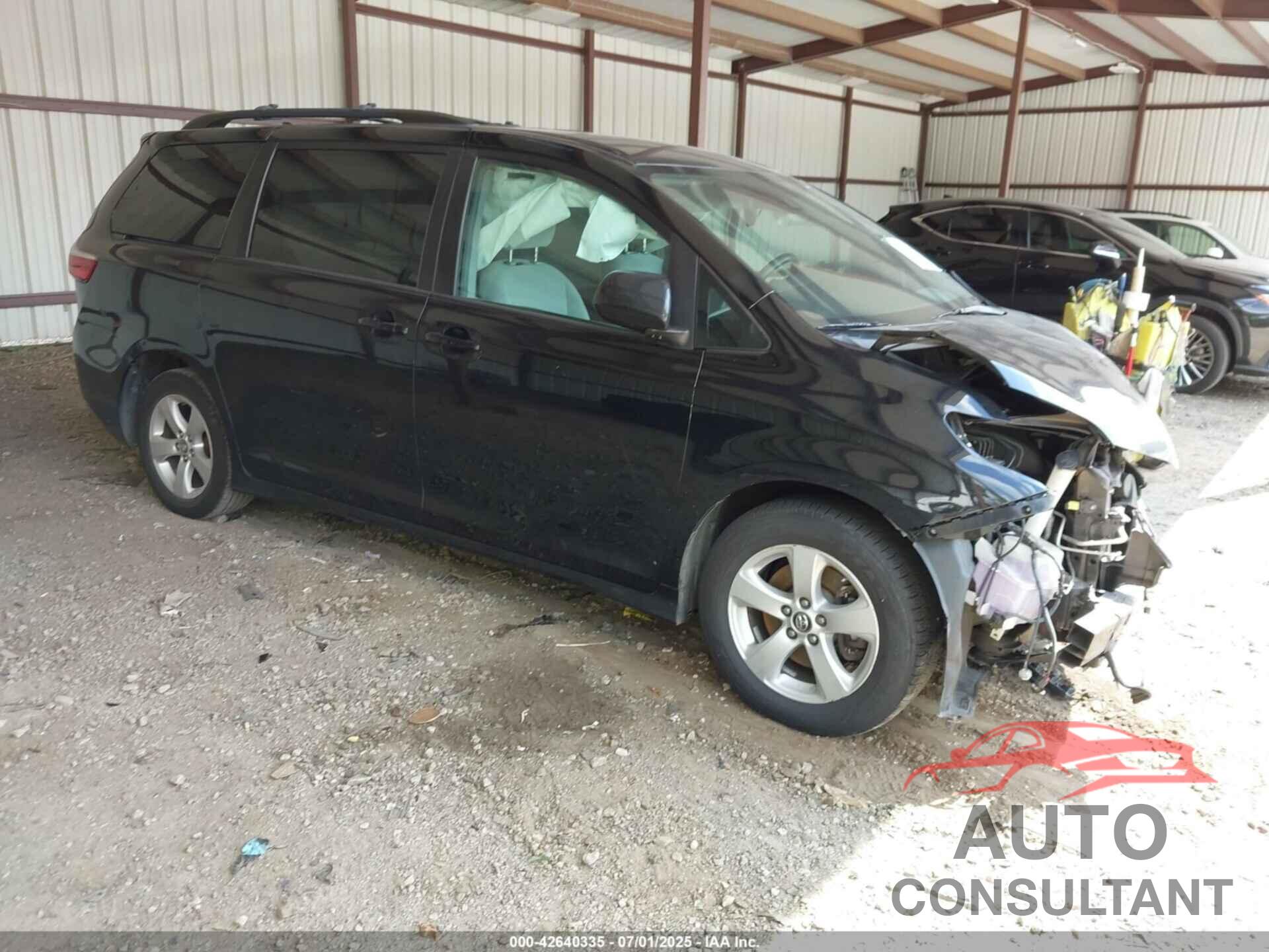 TOYOTA SIENNA 2019 - 5TDKZ3DC4KS999467