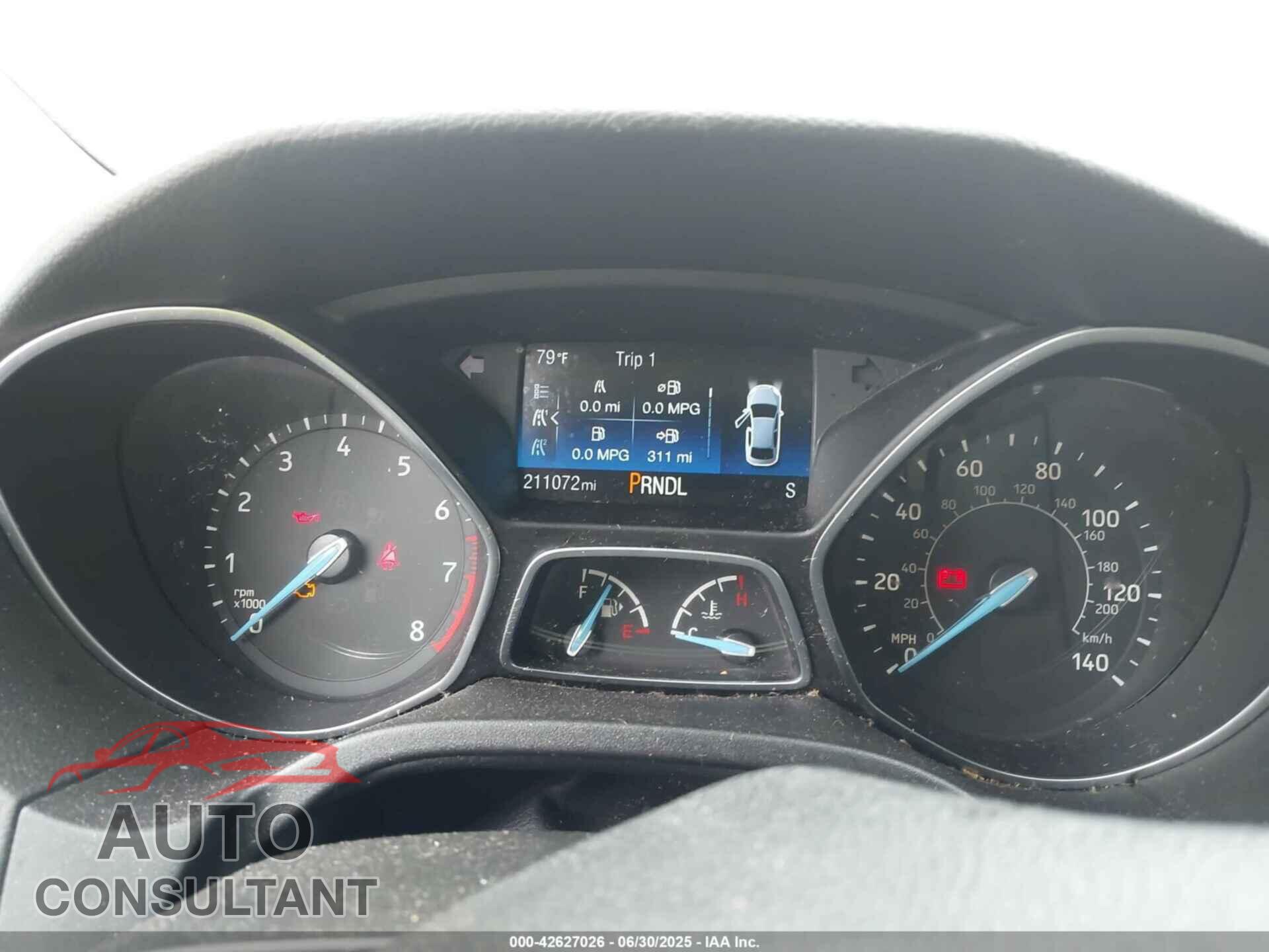 FORD FOCUS 2018 - 1FADP3F26JL212866