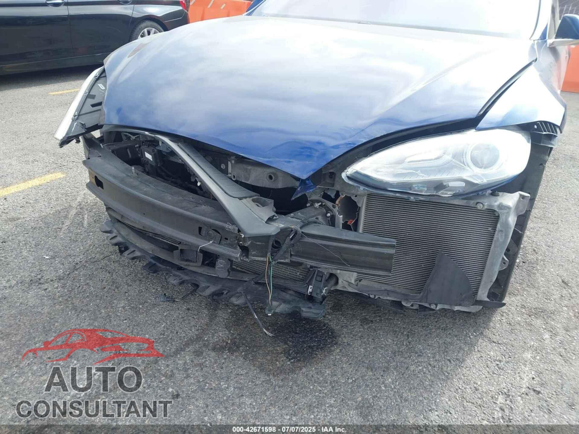 TESLA MODEL S 2016 - 5YJSA1E16GF129921