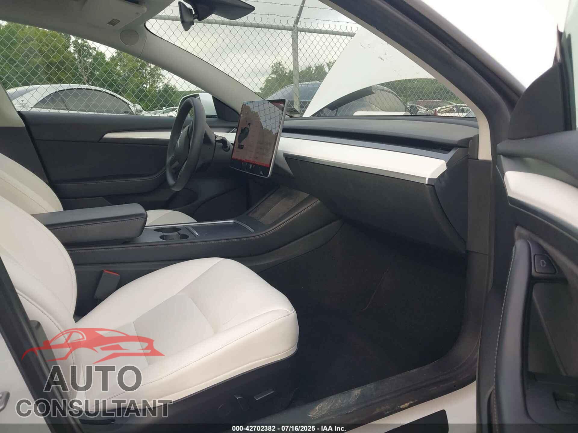 TESLA MODEL 3 2021 - 5YJ3E1EA2MF091480