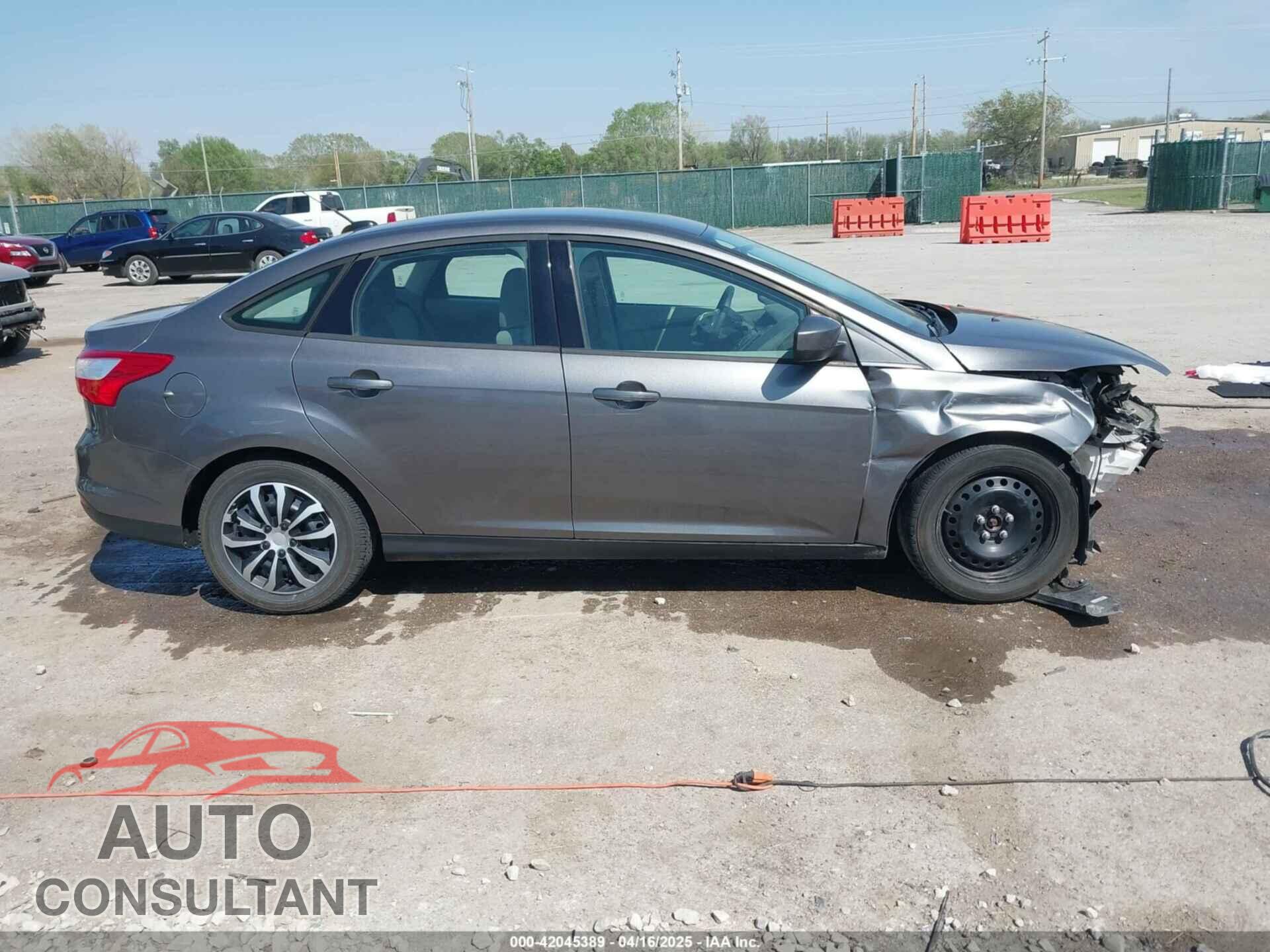 FORD FOCUS 2012 - 1FAHP3F20CL456565