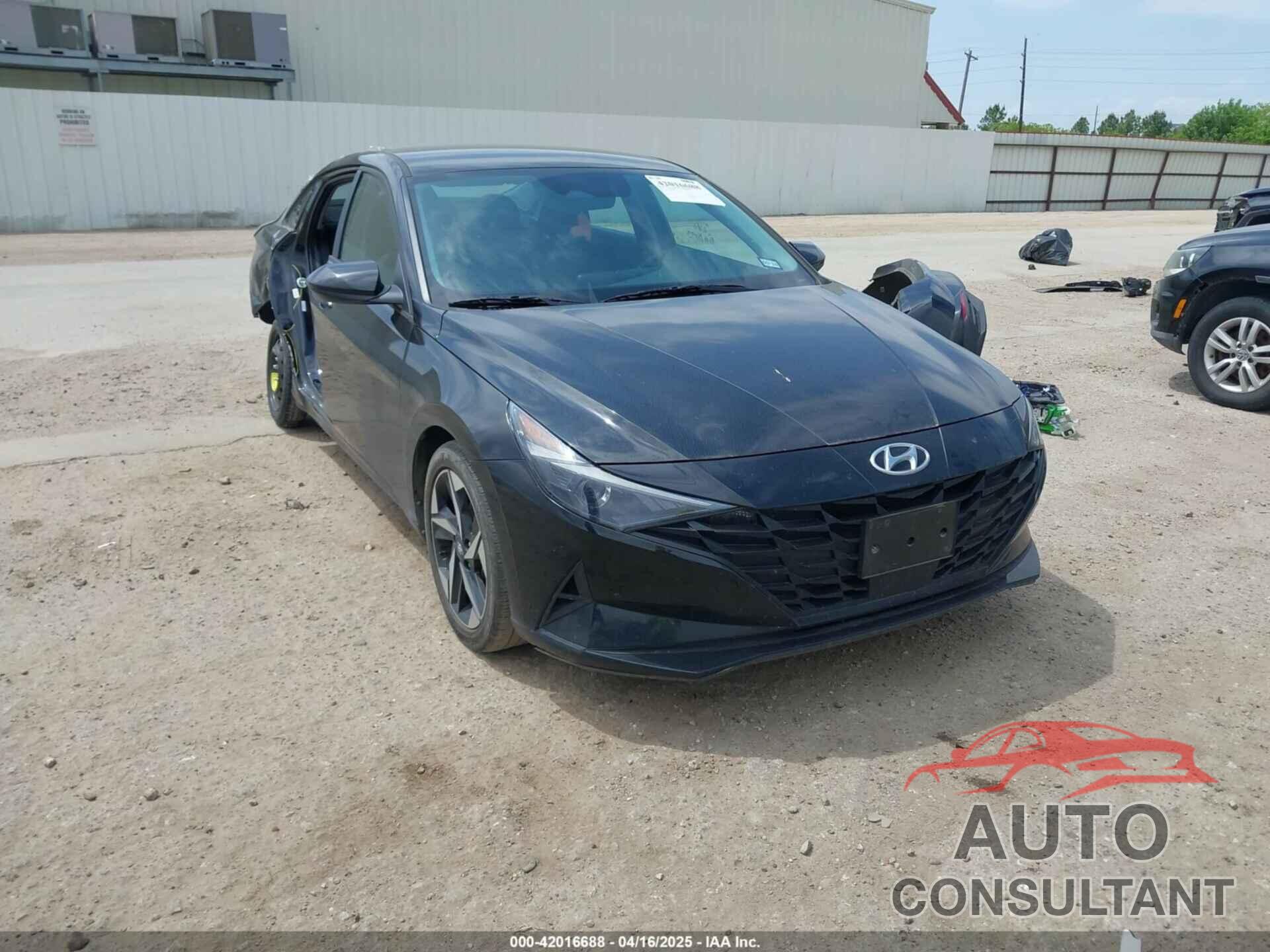 HYUNDAI ELANTRA 2023 - KMHLS4AG6PU403554