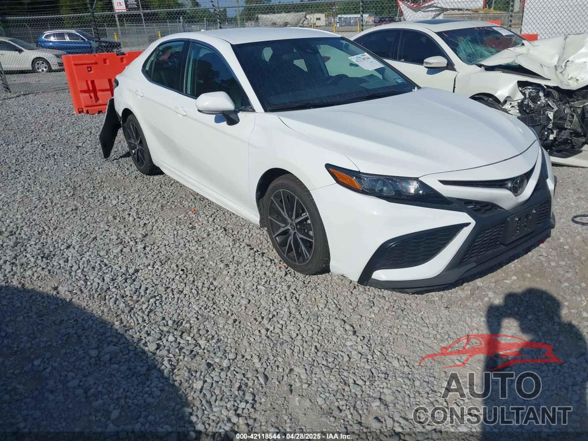 TOYOTA CAMRY 2023 - 4T1G11AKXPU768990