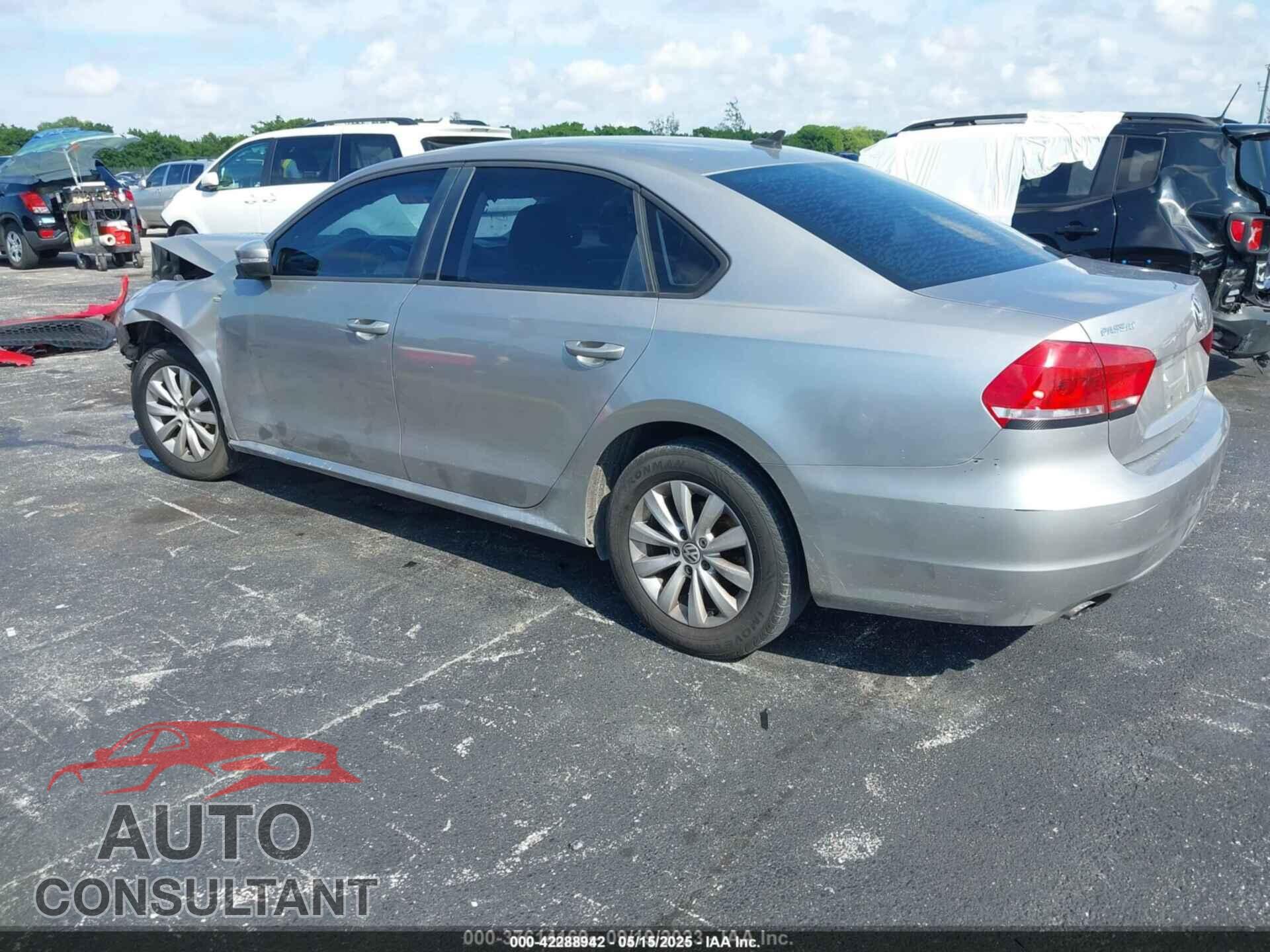 VOLKSWAGEN PASSAT 2014 - 1VWAT7A33EC068969