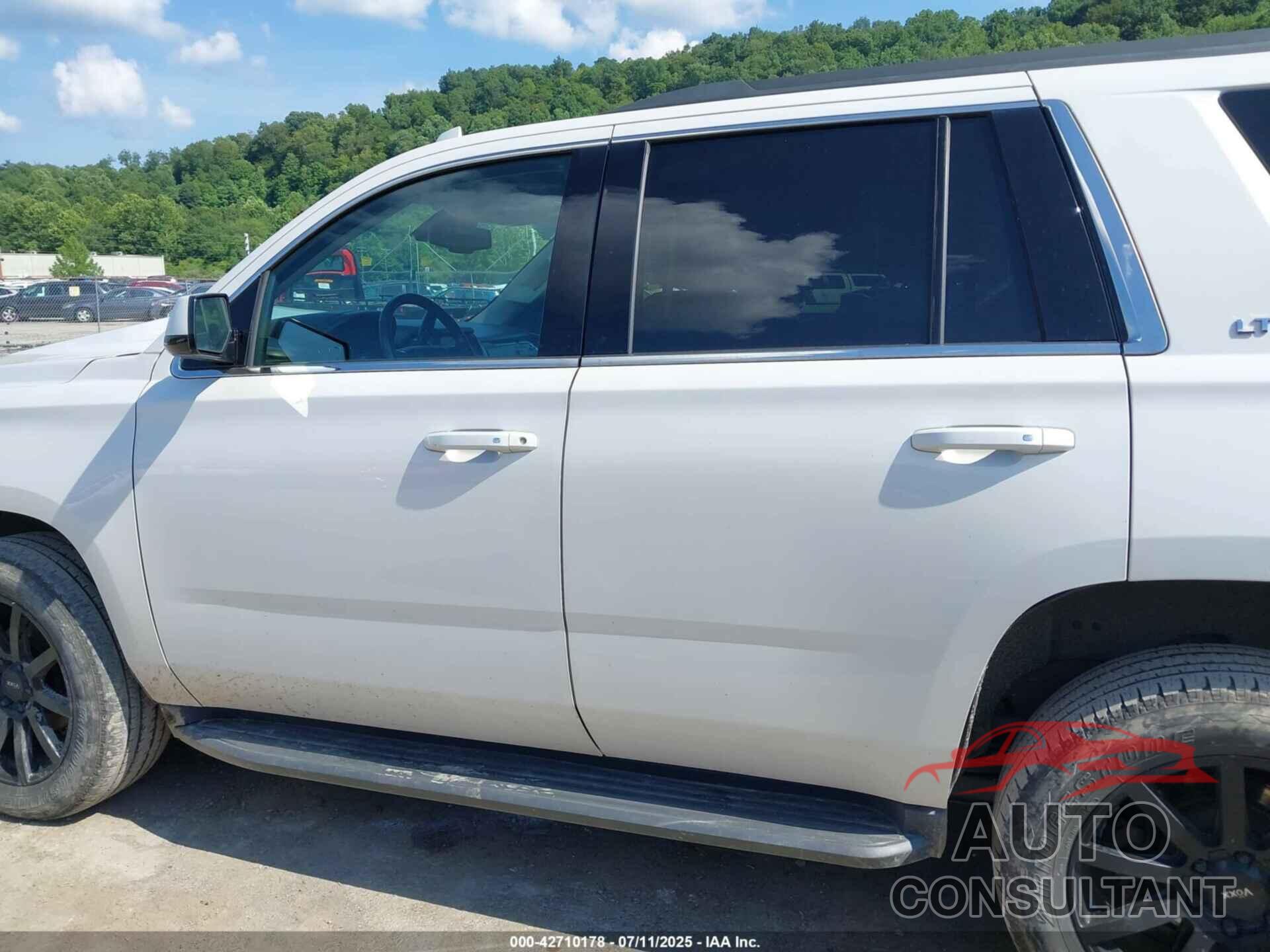 CHEVROLET TAHOE 2018 - 1GNSKBKC5JR308047