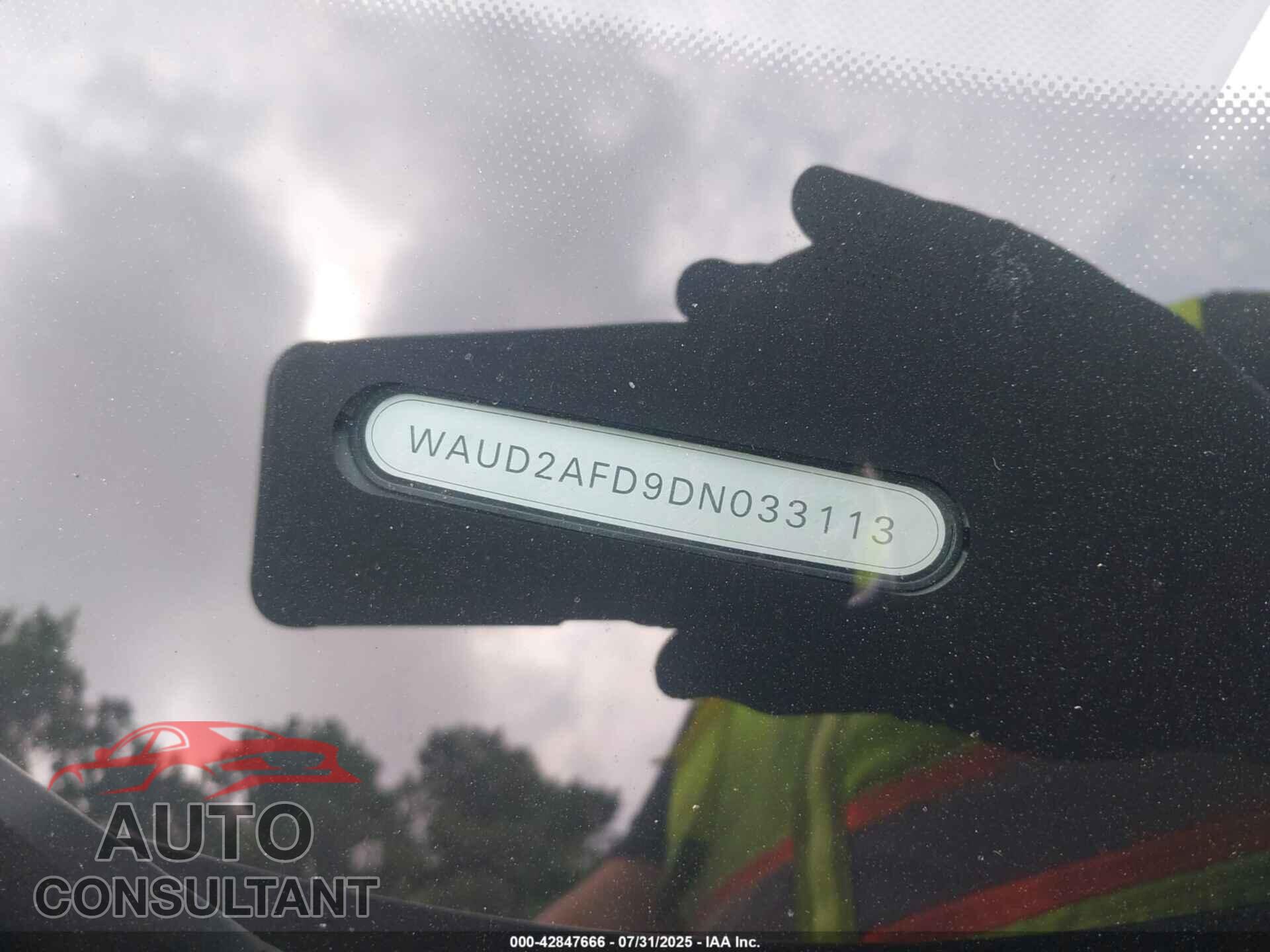 AUDI S8 2013 - WAUD2AFD9DN033113