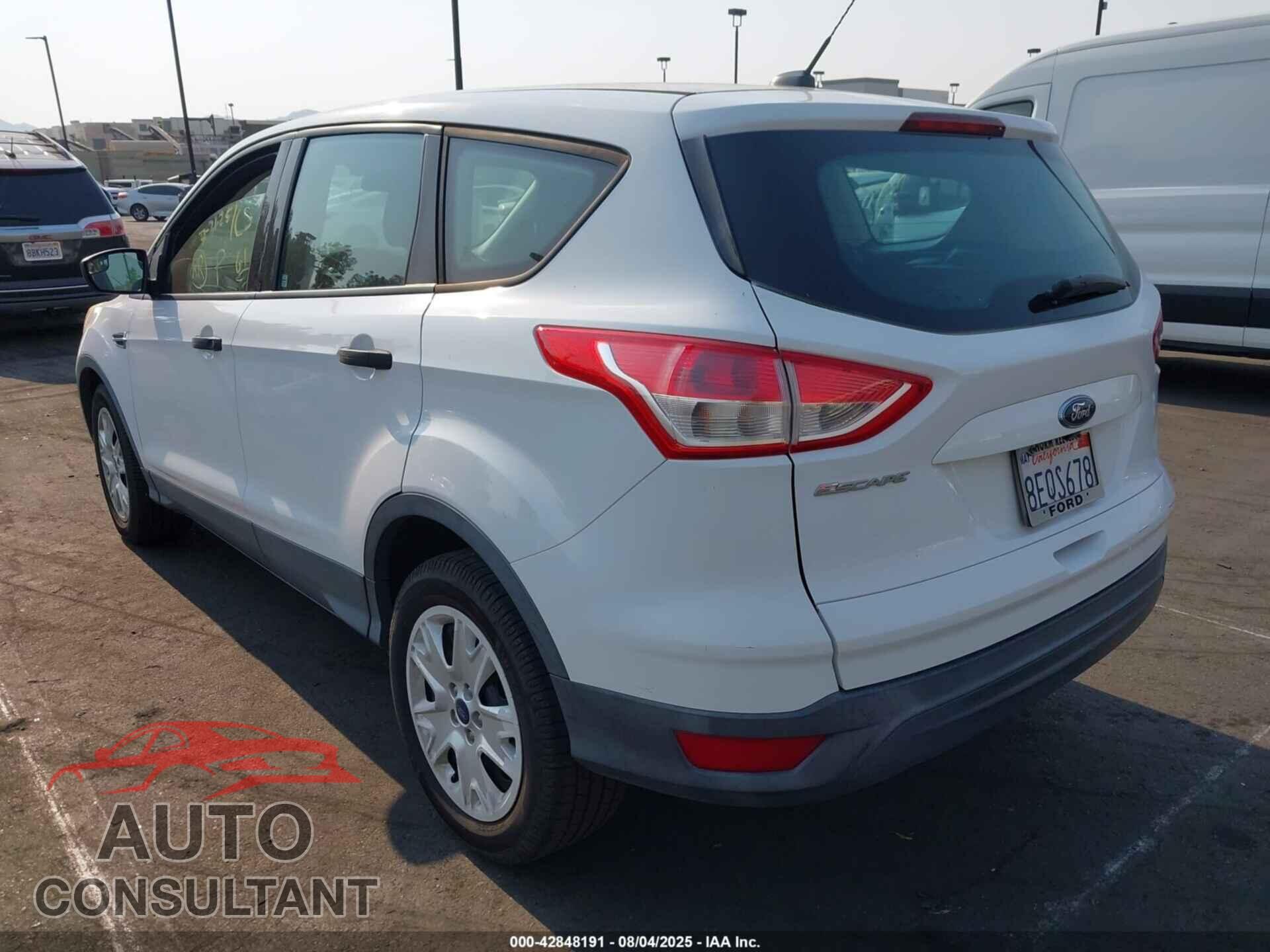 FORD ESCAPE 2015 - 1FMCU0F71FUB81421