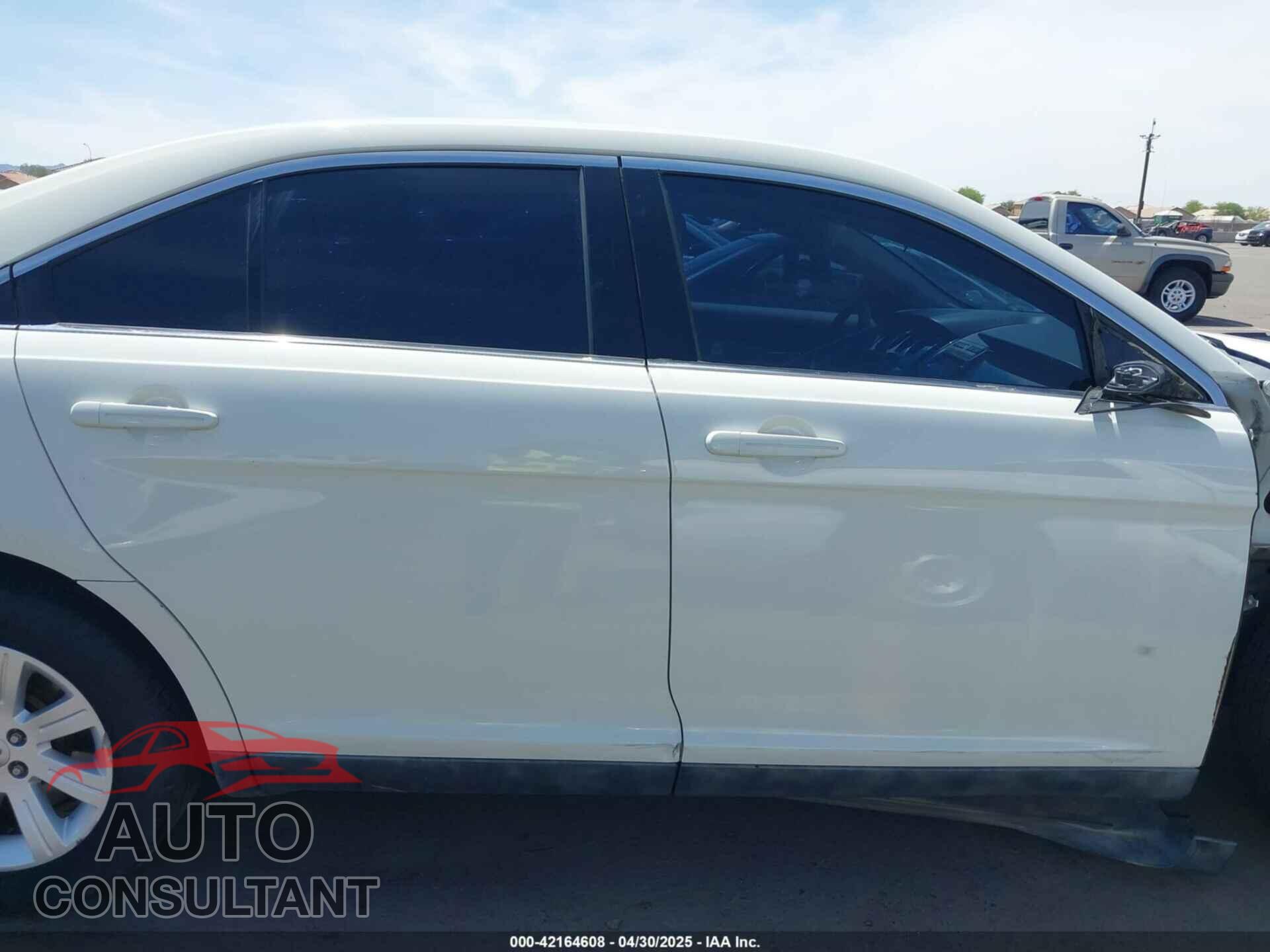 FORD TAURUS 2011 - 1FAHP2DW1BG165371