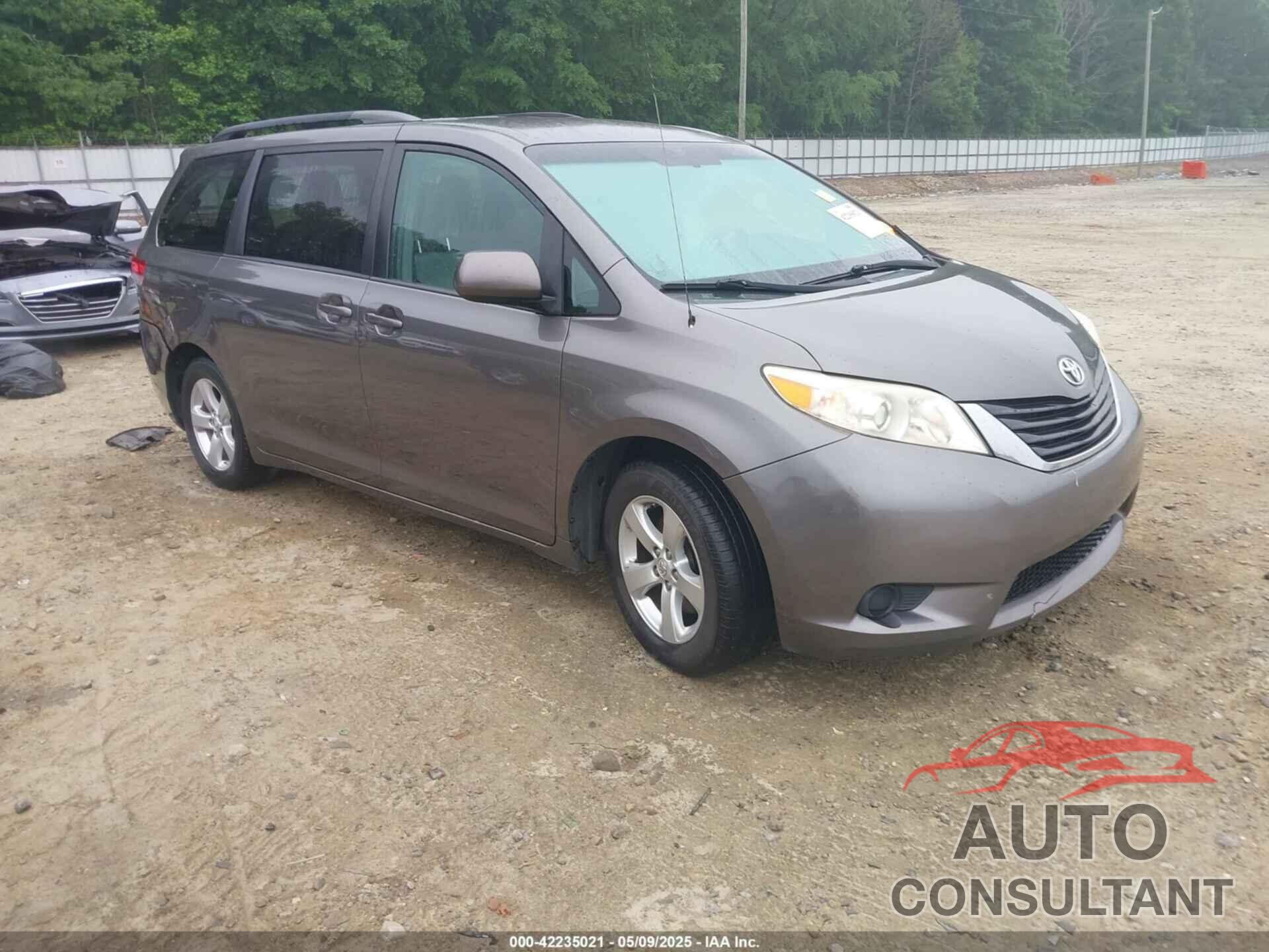 TOYOTA SIENNA 2014 - 5TDKK3DC6ES461541