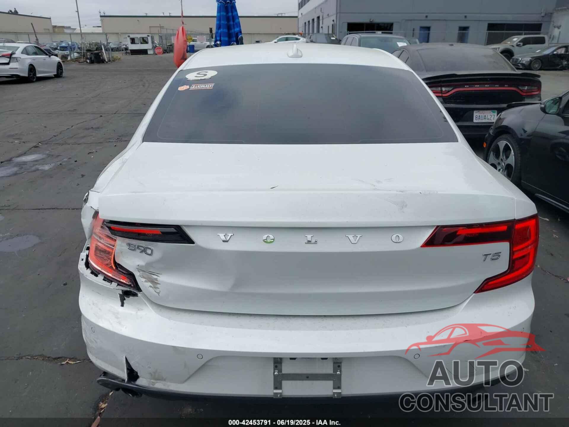 VOLVO S90 2017 - YV1102AK1H1017857