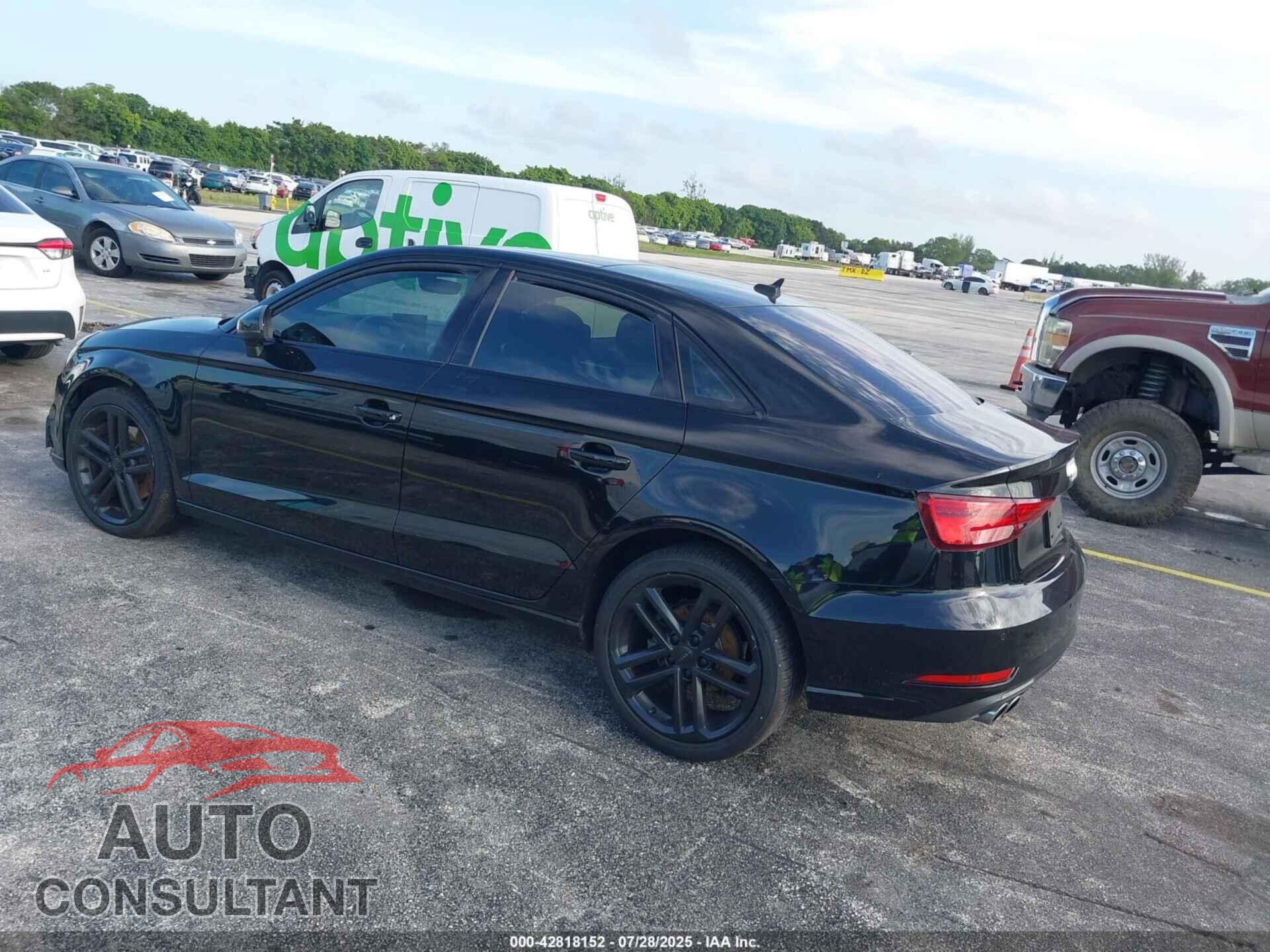 AUDI A3 2020 - WAUCUGFF7LA055255