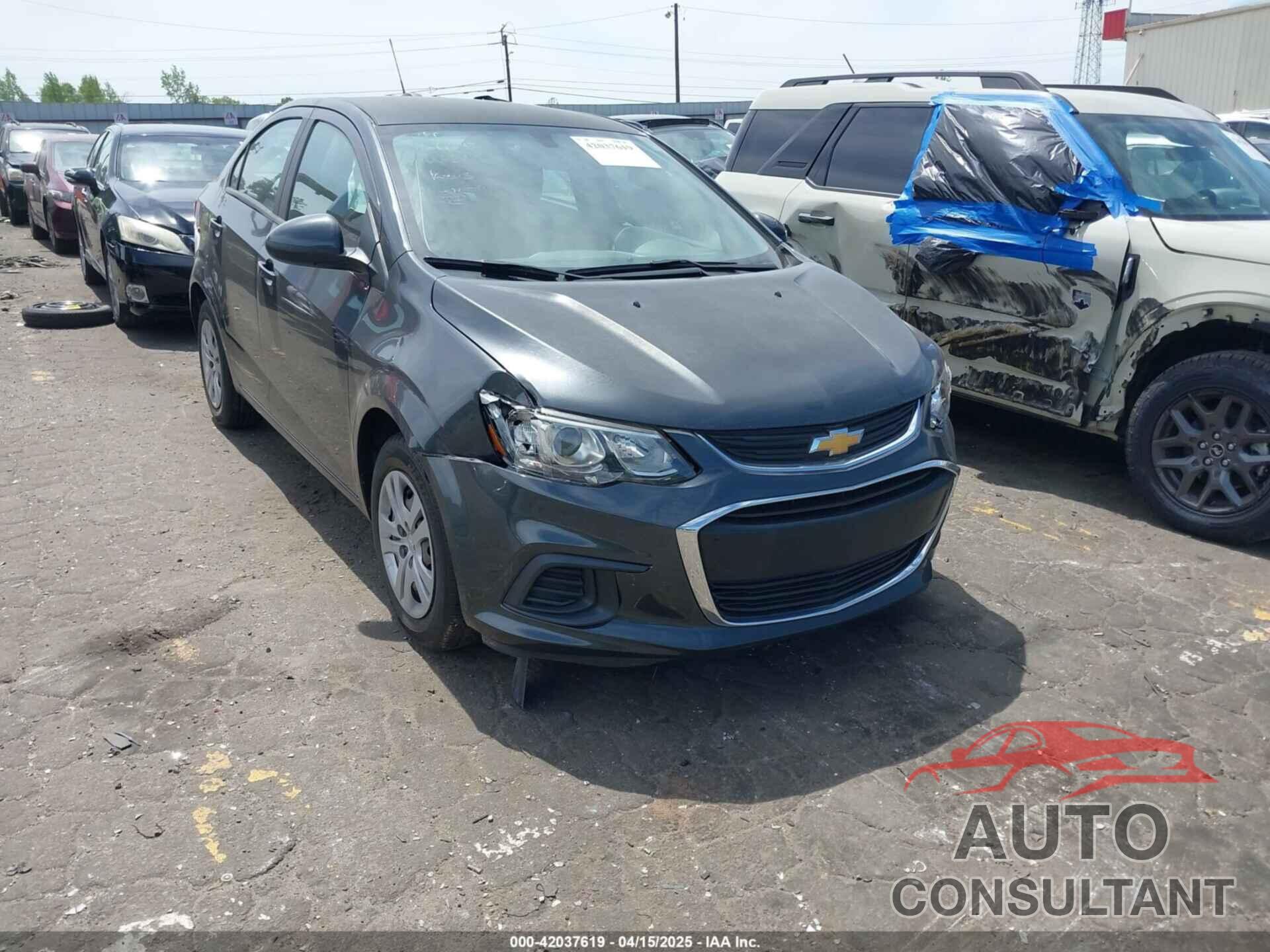 CHEVROLET SONIC 2017 - 1G1JB5SHXH4145039