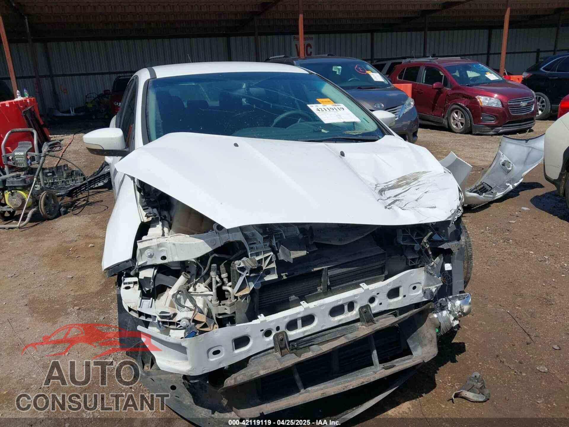 FORD FOCUS 2017 - 1FADP3F23HL302289
