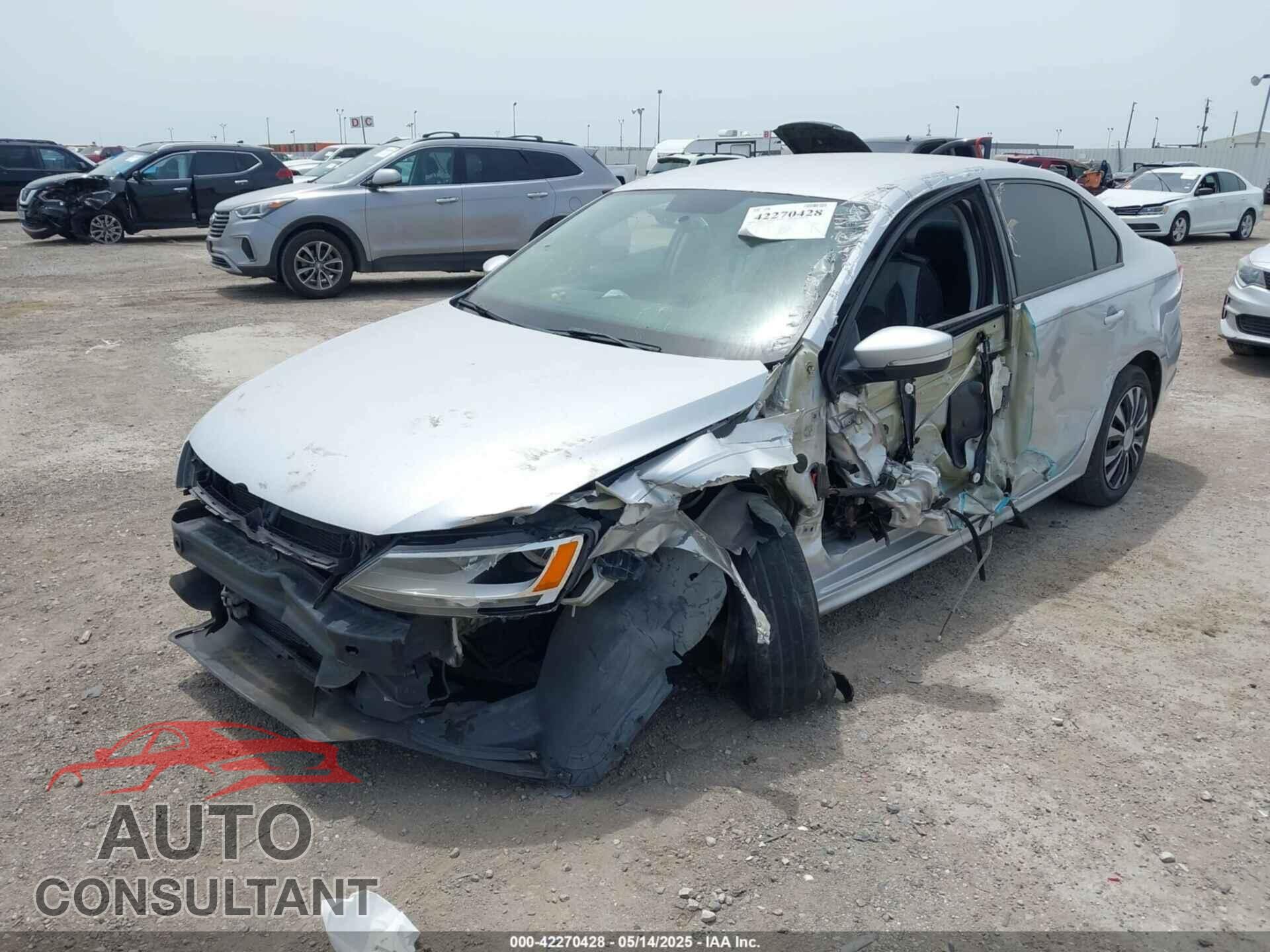 VOLKSWAGEN JETTA 2012 - 3VWDX7AJ0CM327638