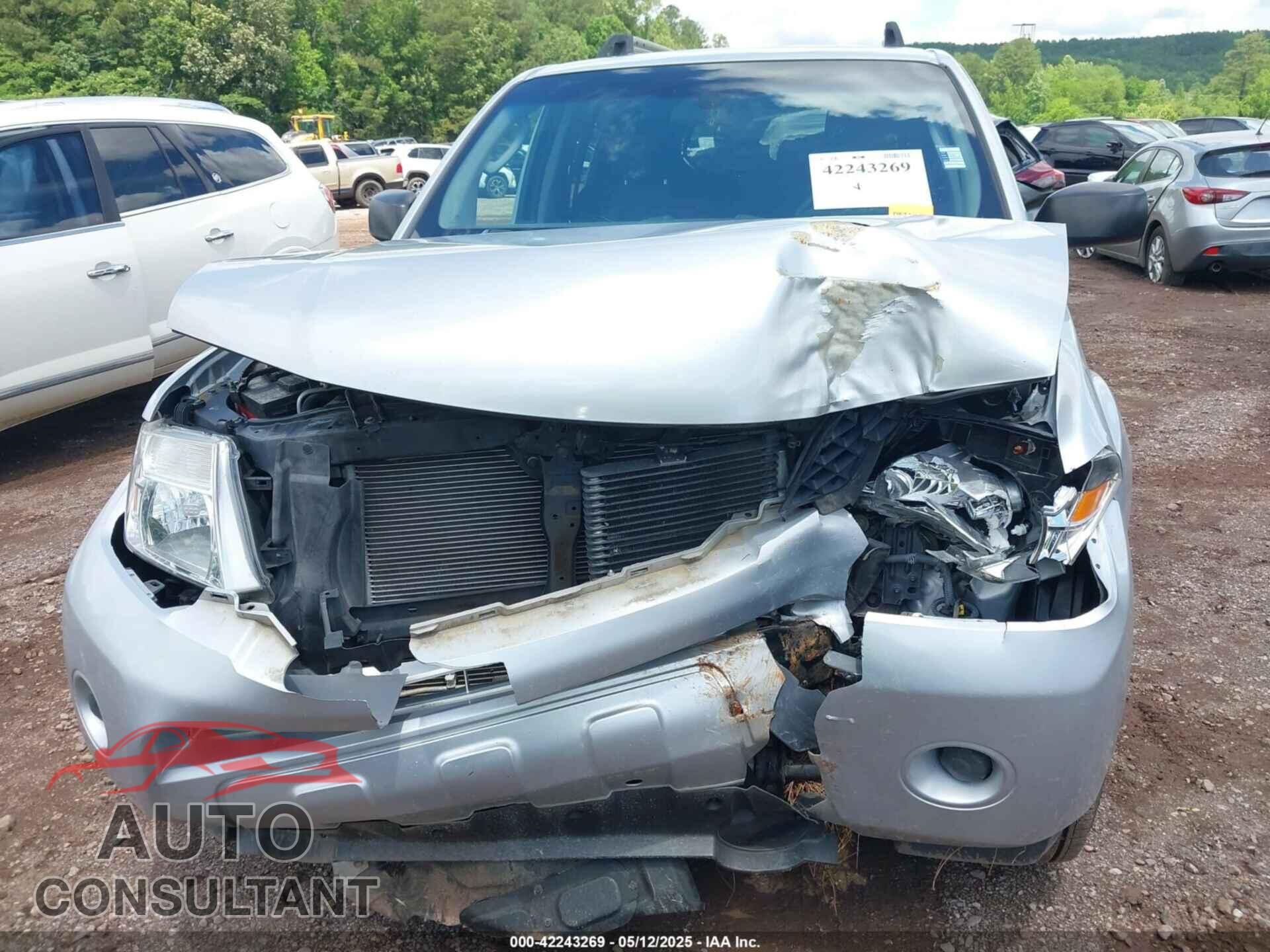 NISSAN PATHFINDER 2011 - 5N1AR1NN5BC620098