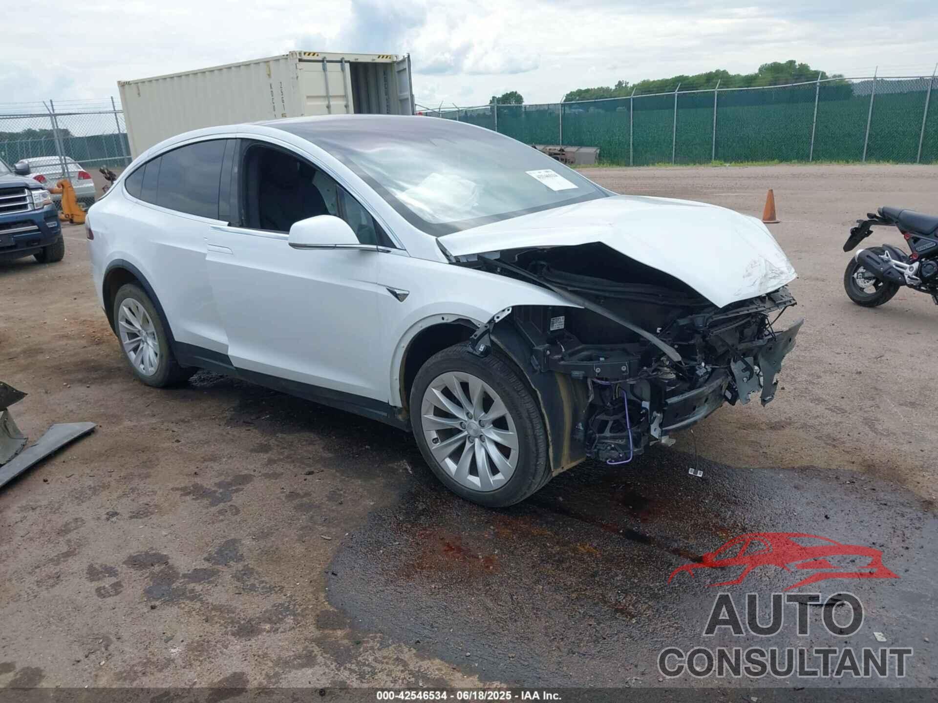 TESLA MODEL X 2021 - 5YJXCDE2XMF323695