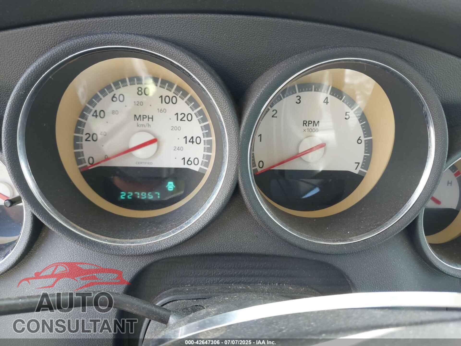 DODGE CHARGER 2010 - 2B3AA4CT5AH223597