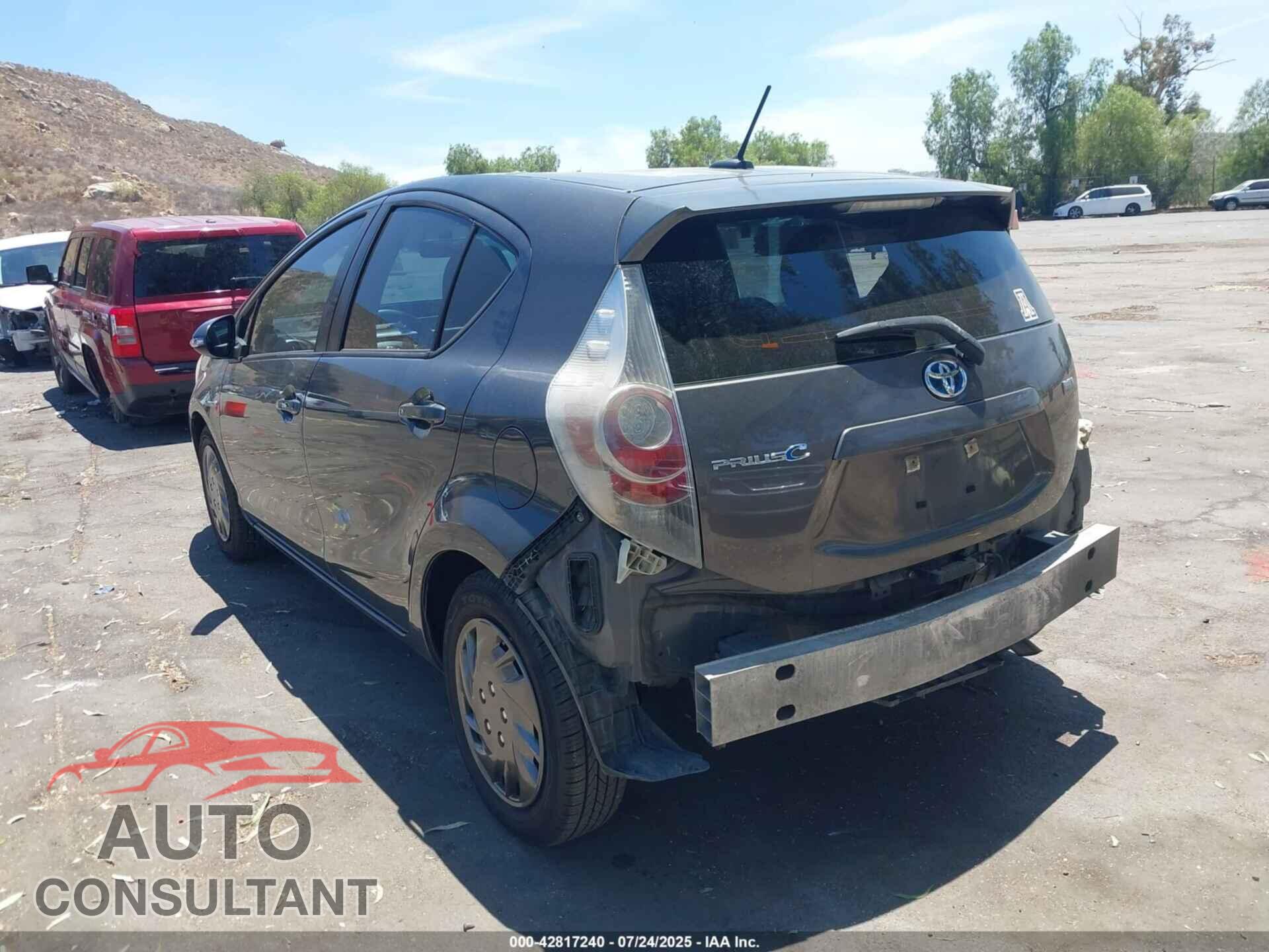 TOYOTA PRIUS C 2014 - JTDKDTB32E1567575