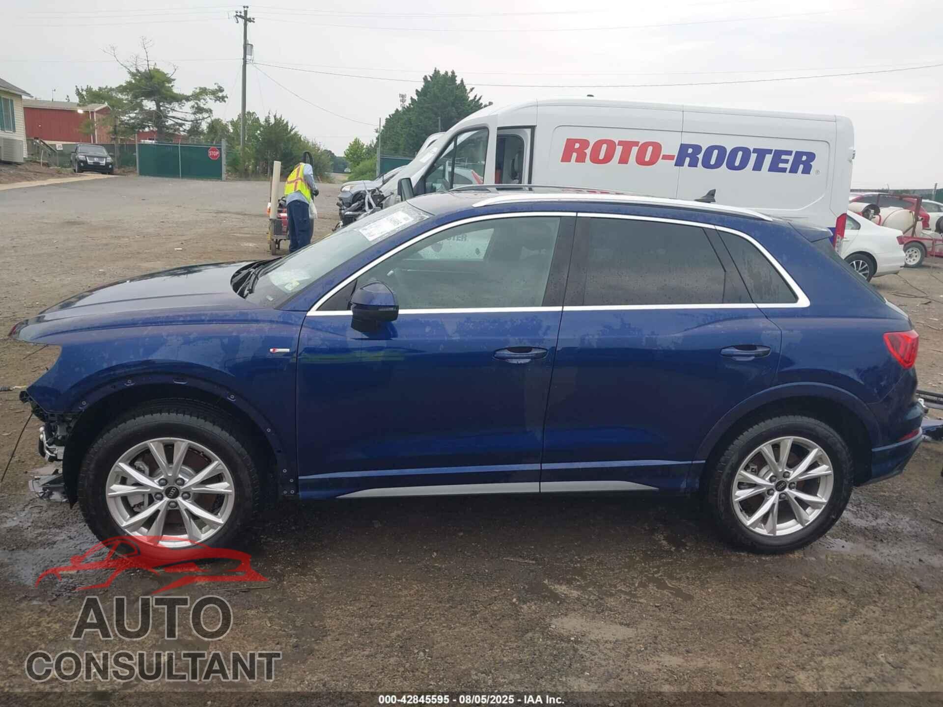 AUDI Q3 2025 - WA1EECF31S1009307