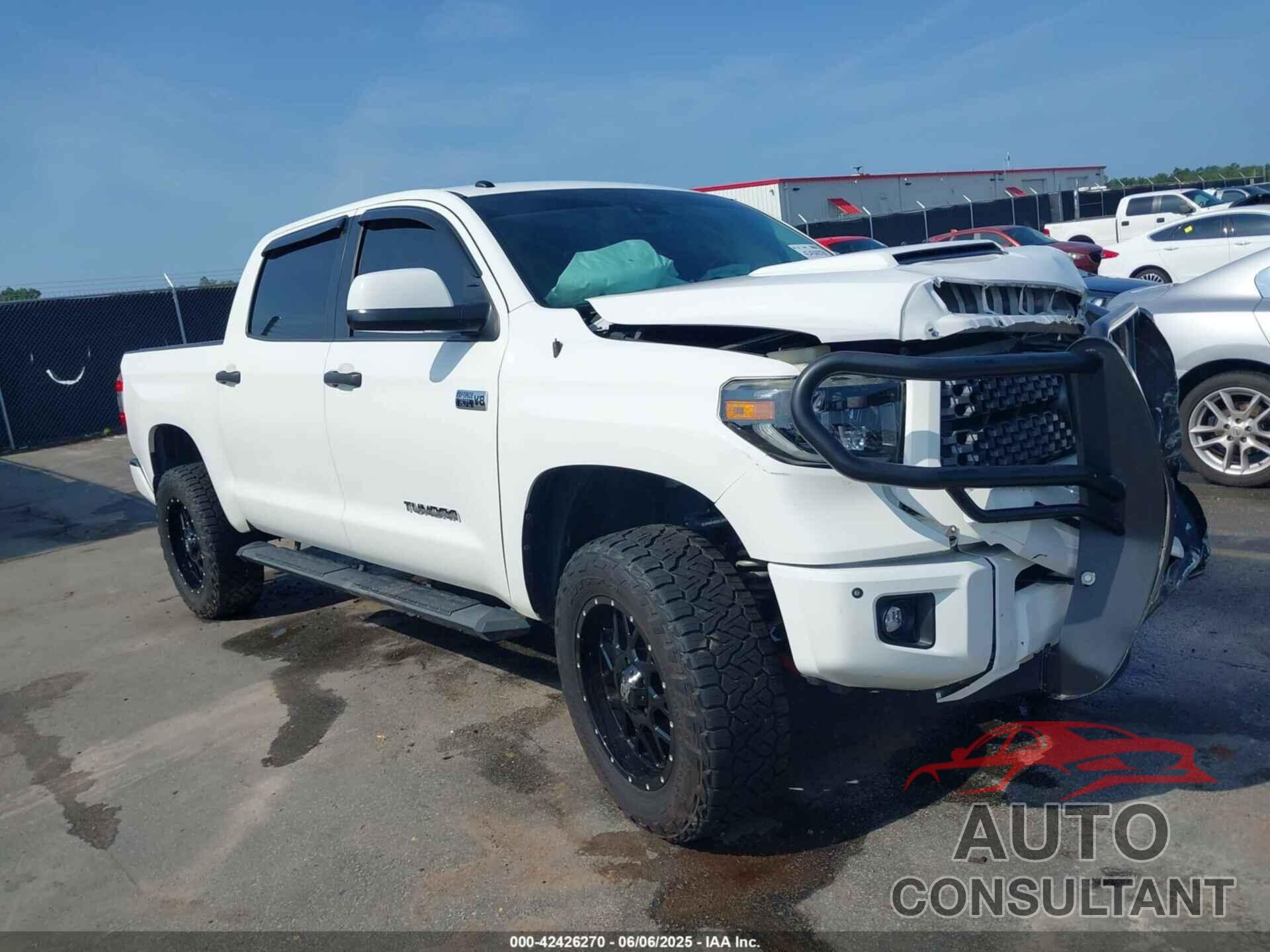 TOYOTA TUNDRA 2019 - 5TFDW5F12KX809779