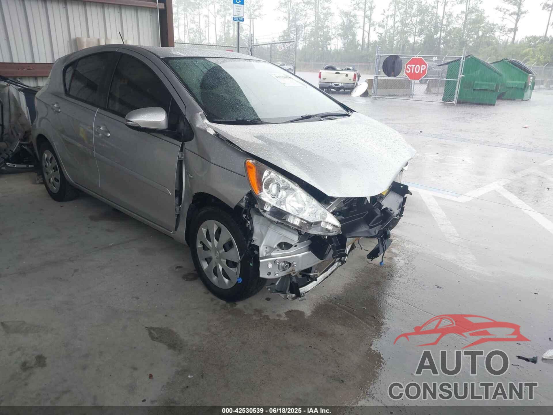 TOYOTA PRIUS C 2014 - JTDKDTB30E1076292