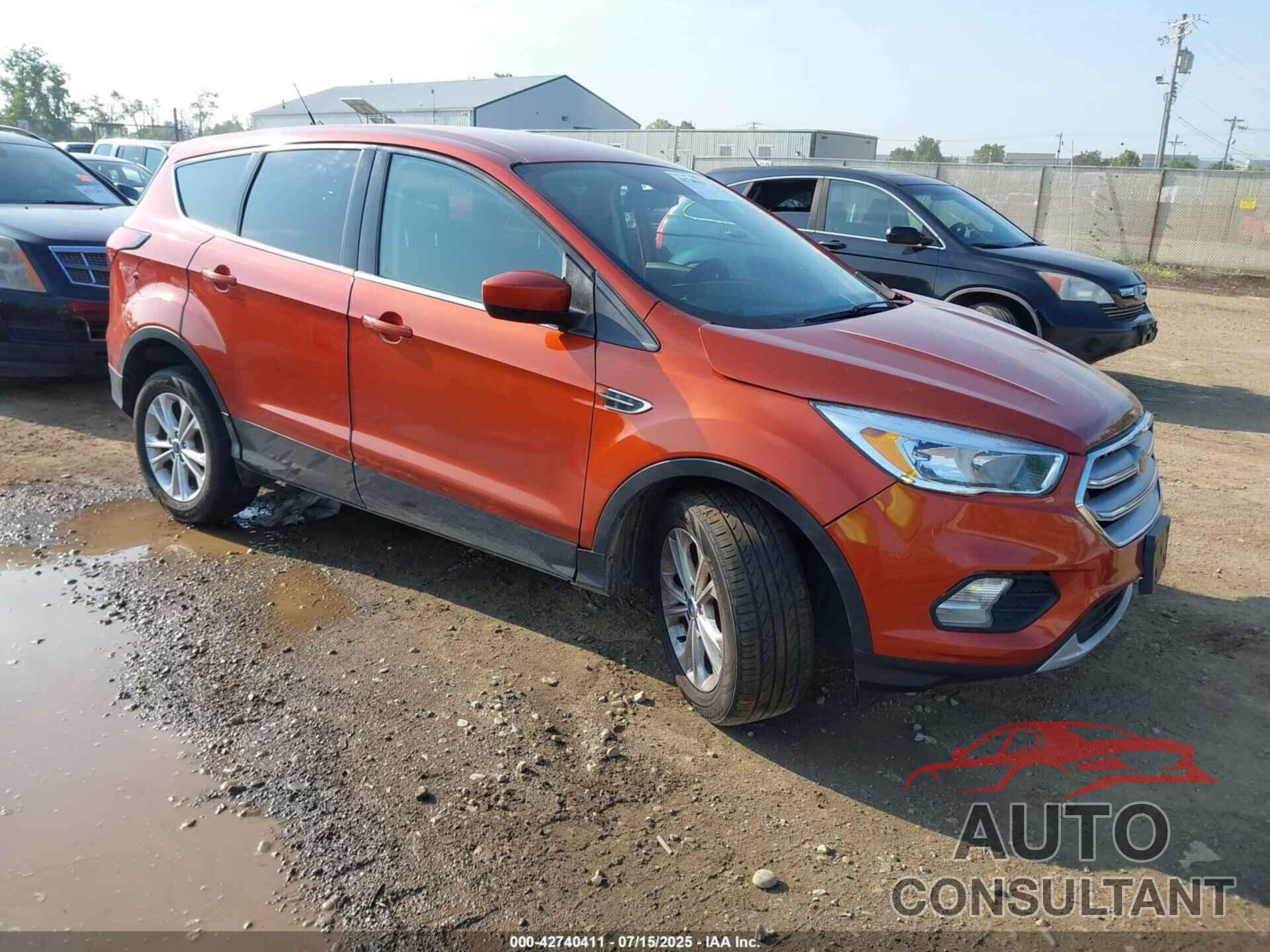 FORD ESCAPE 2019 - 1FMCU0GD9KUC23557