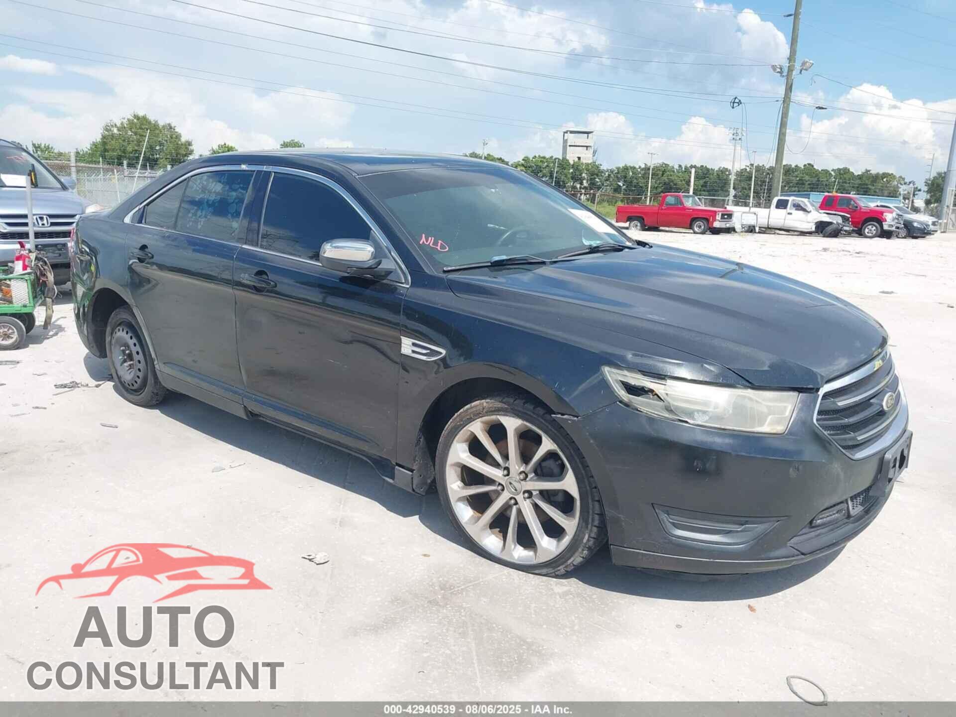 FORD TAURUS 2013 - 1FAHP2F80DG136591