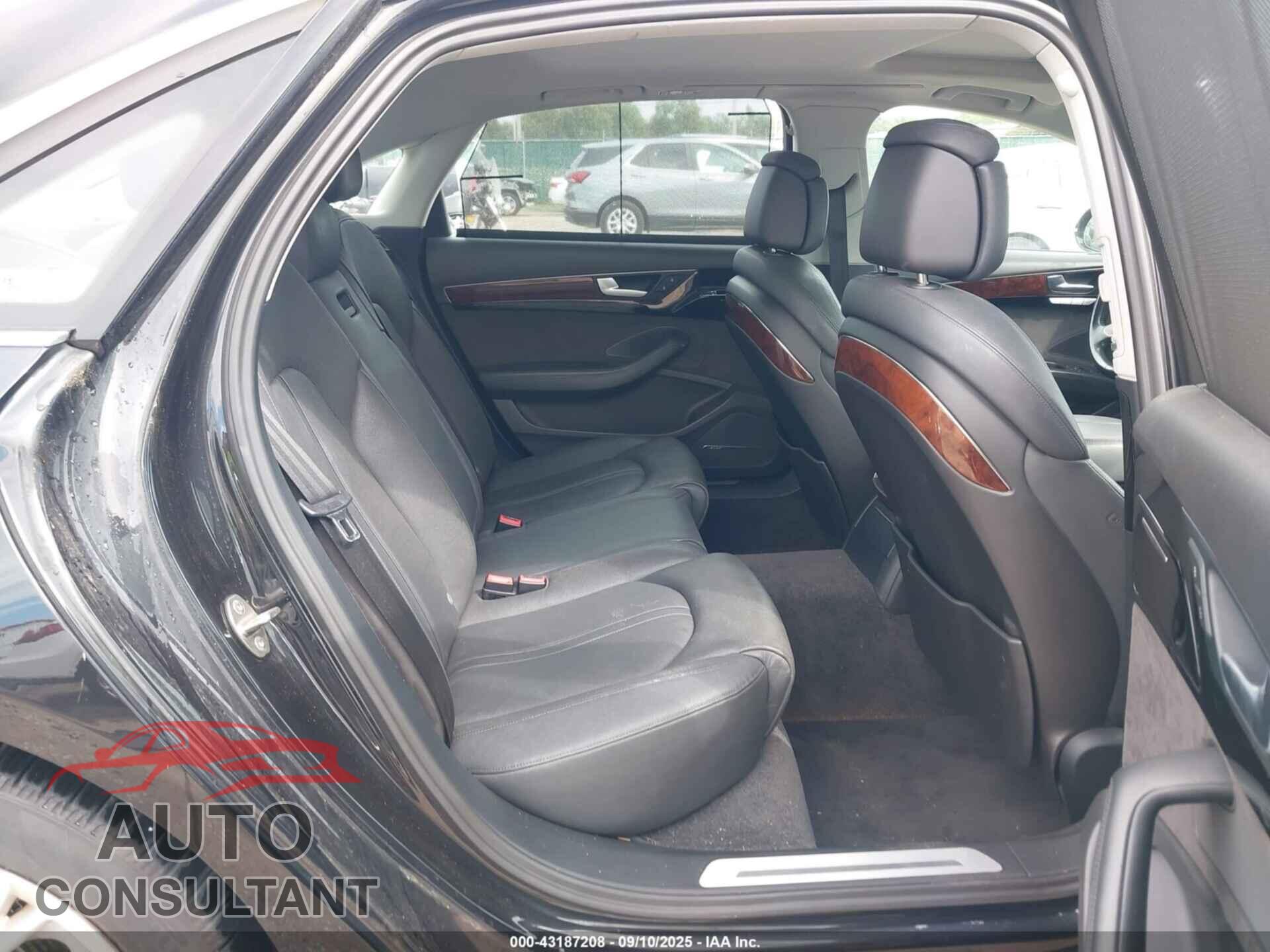 AUDI A8 L 2013 - WAURGAFD0DN026557