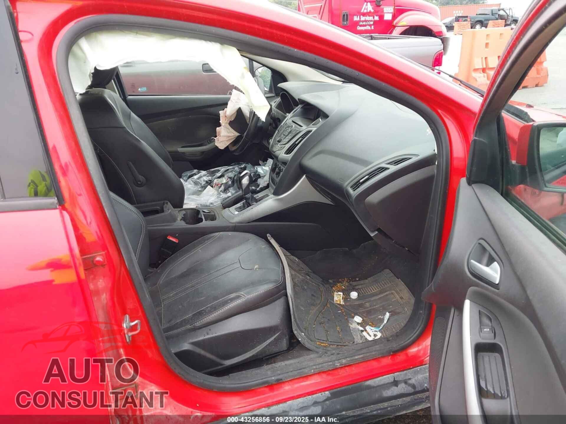 FORD FOCUS 2014 - 1FADP3F25EL222097