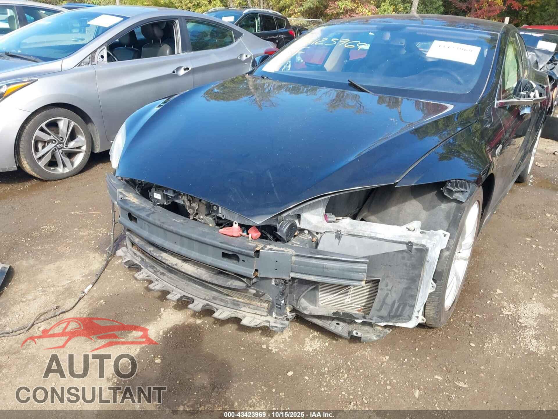 TESLA MODEL S 2013 - 5YJSA1AC7DFP10623