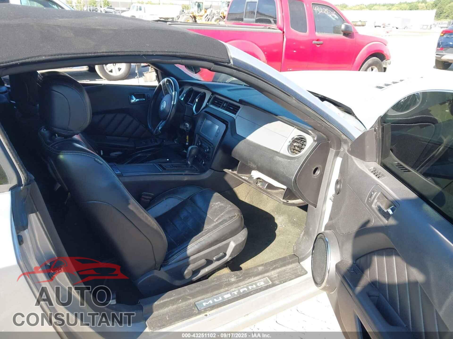 FORD MUSTANG 2014 - 1ZVBP8FF2E5232671