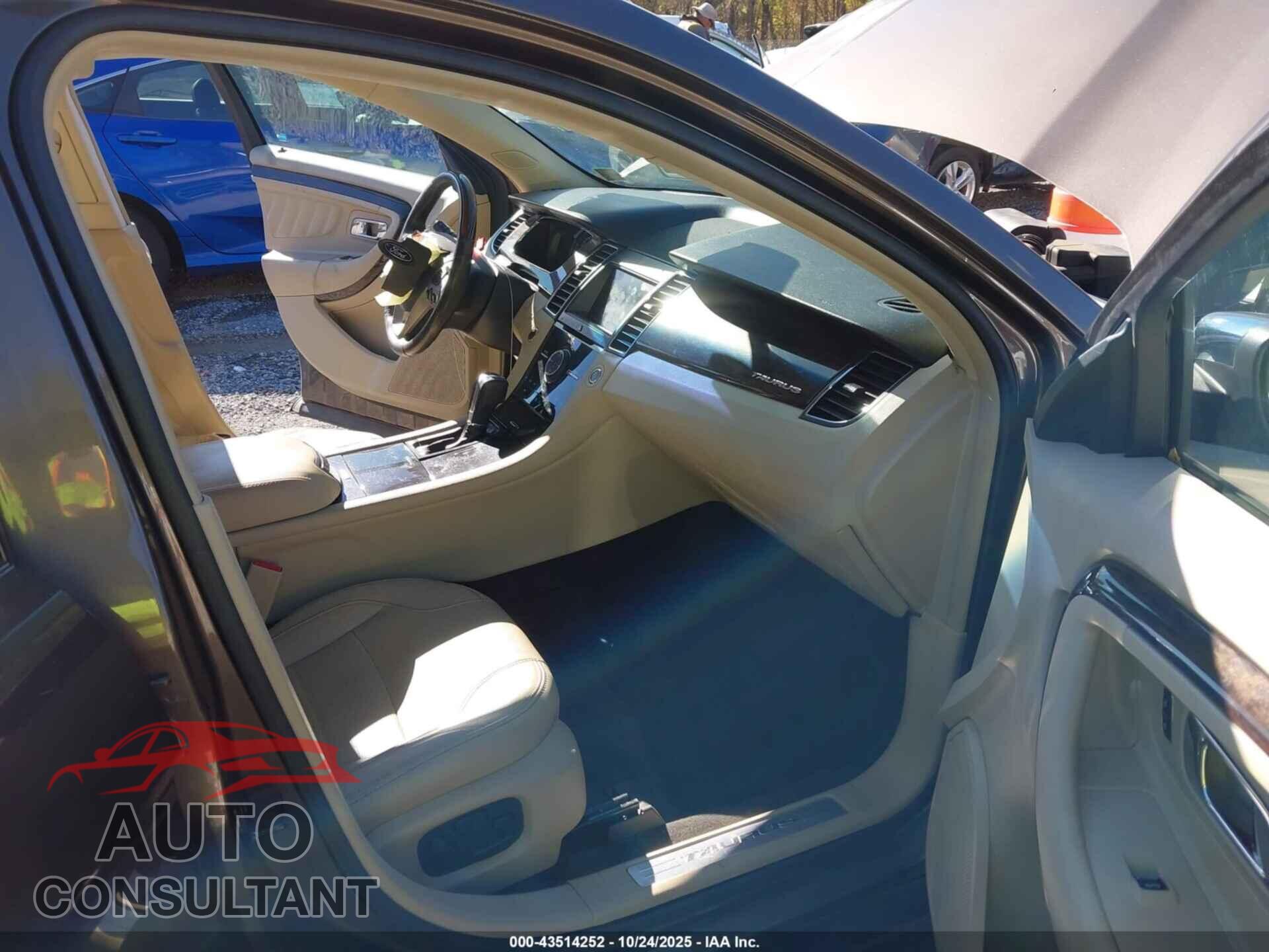 FORD TAURUS 2015 - 1FAHP2F85FG130921