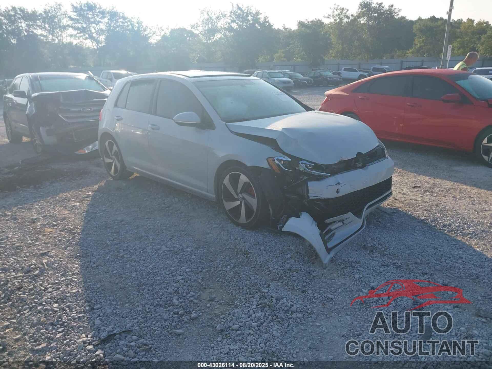 VOLKSWAGEN GOLF GTI 2018 - 3VW447AU7JM293326