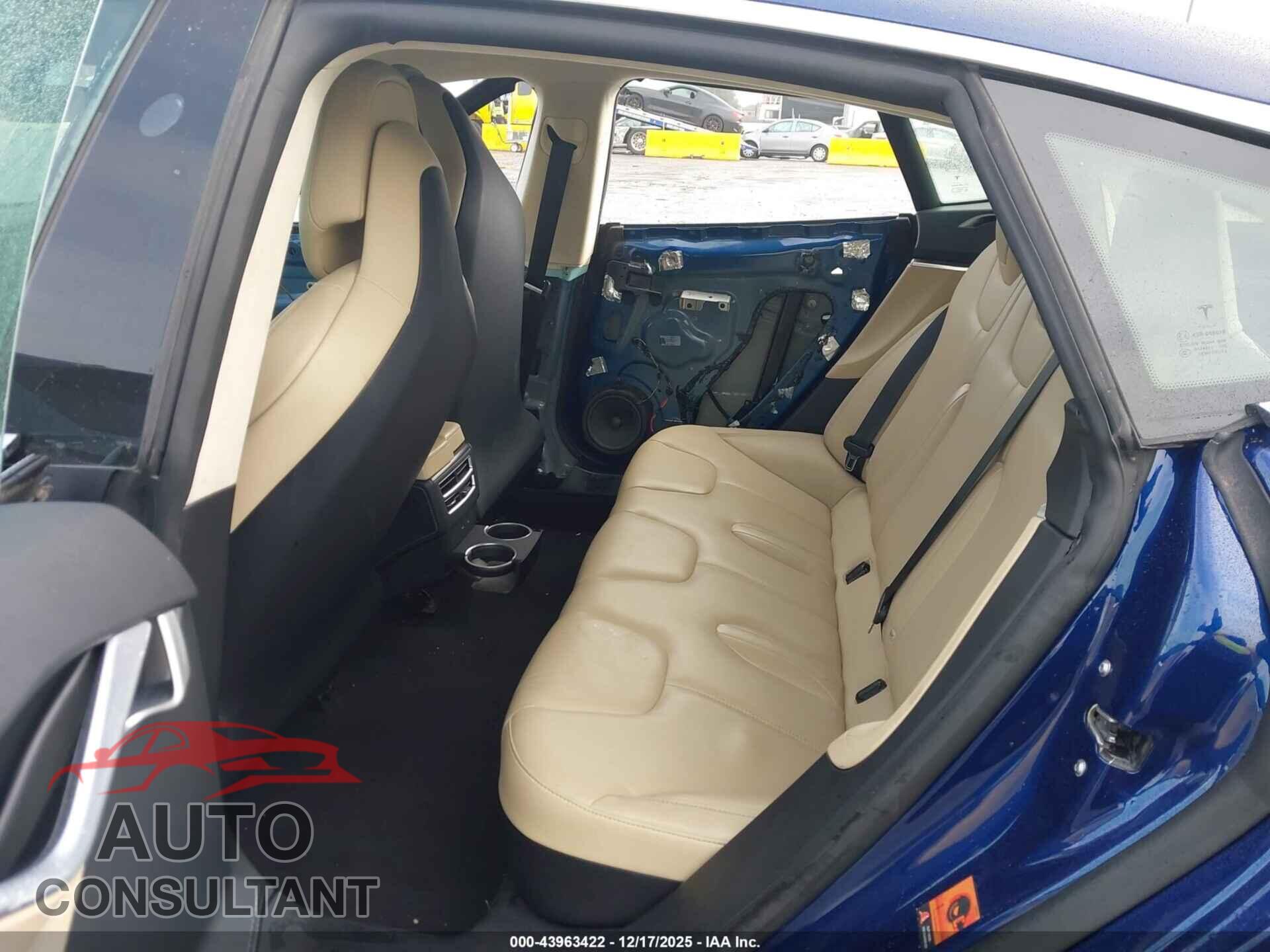TESLA MODEL S 2017 - 5YJSA1E2XHF202430