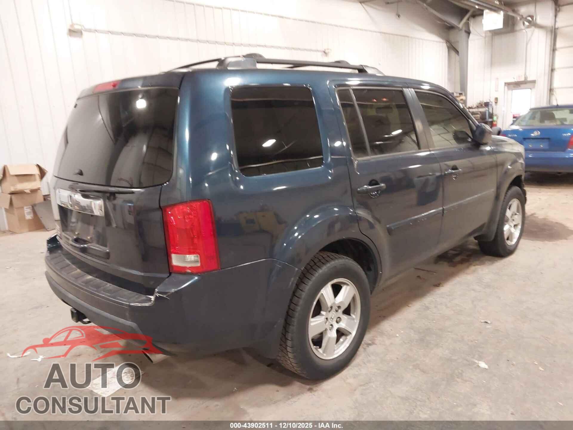 HONDA PILOT 2011 - 5FNYF3H4XBB057384