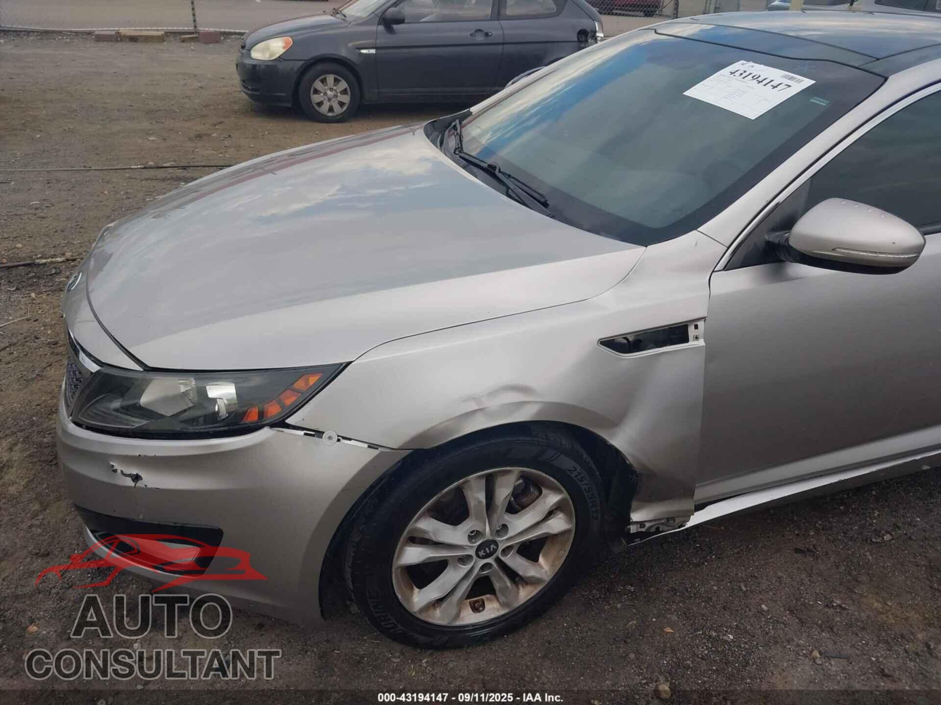 KIA OPTIMA 2011 - KNAGN4A67B5162477