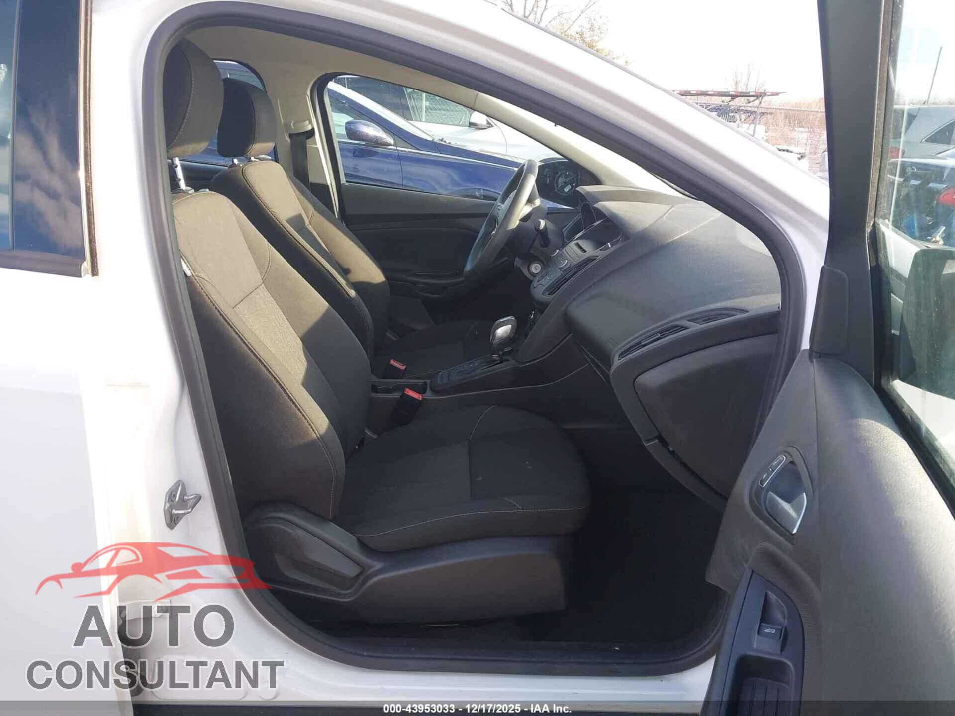 FORD FOCUS 2016 - 1FADP3F29GL350751