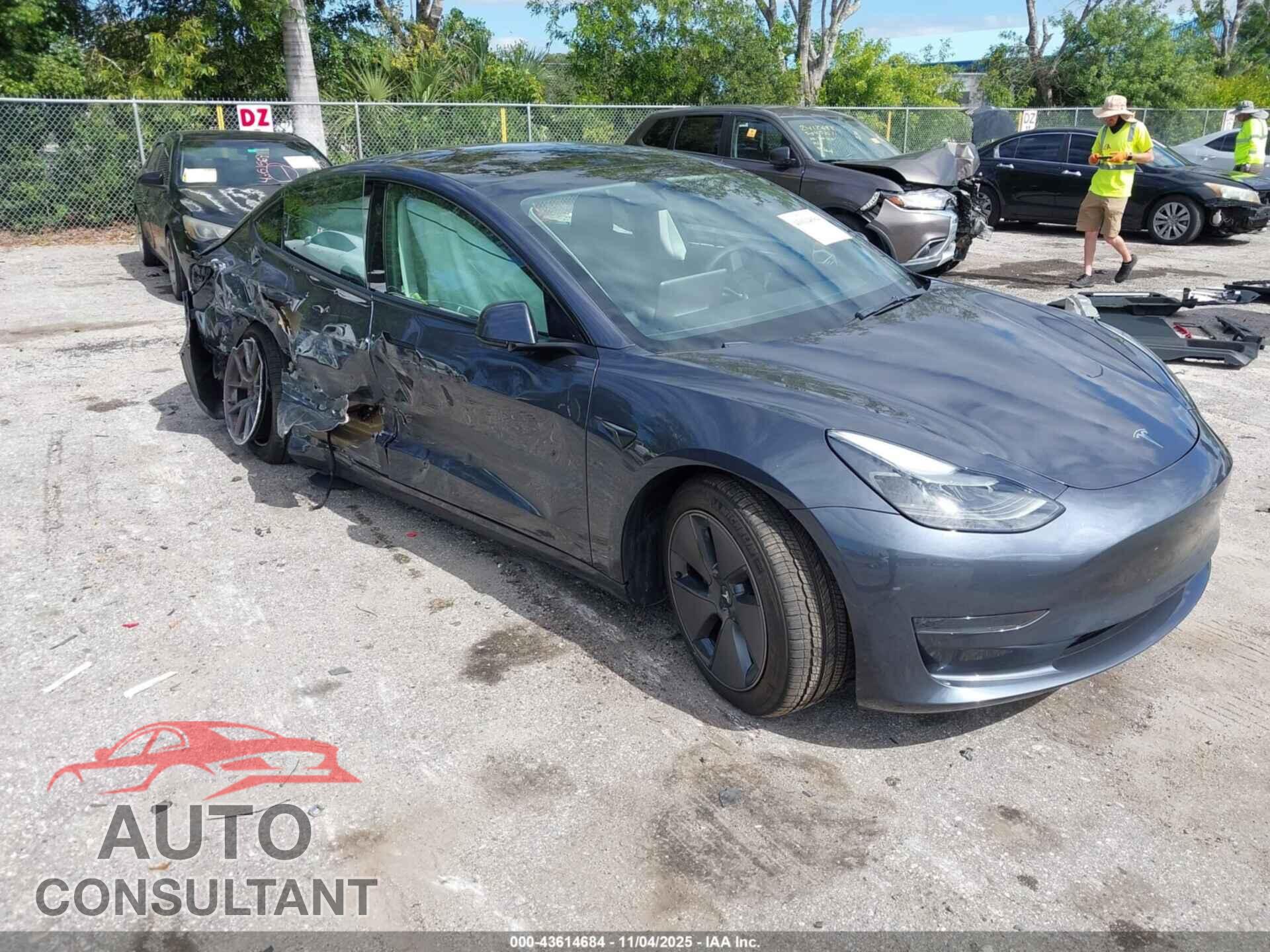 TESLA MODEL 3 2023 - 5YJ3E1EA9PF402763